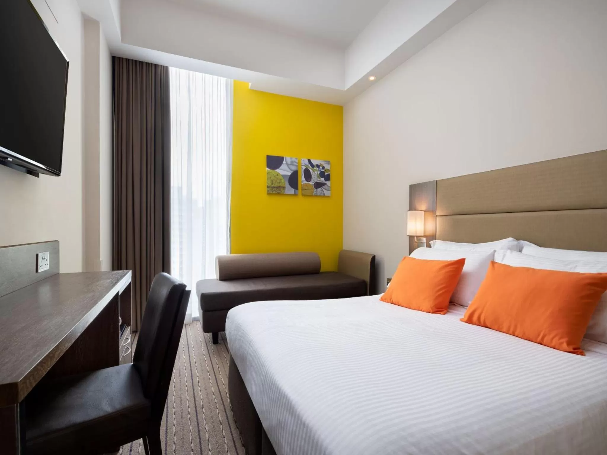 Superior Room in Hotel Traveltine Downtown Singapore, Trademark Collection