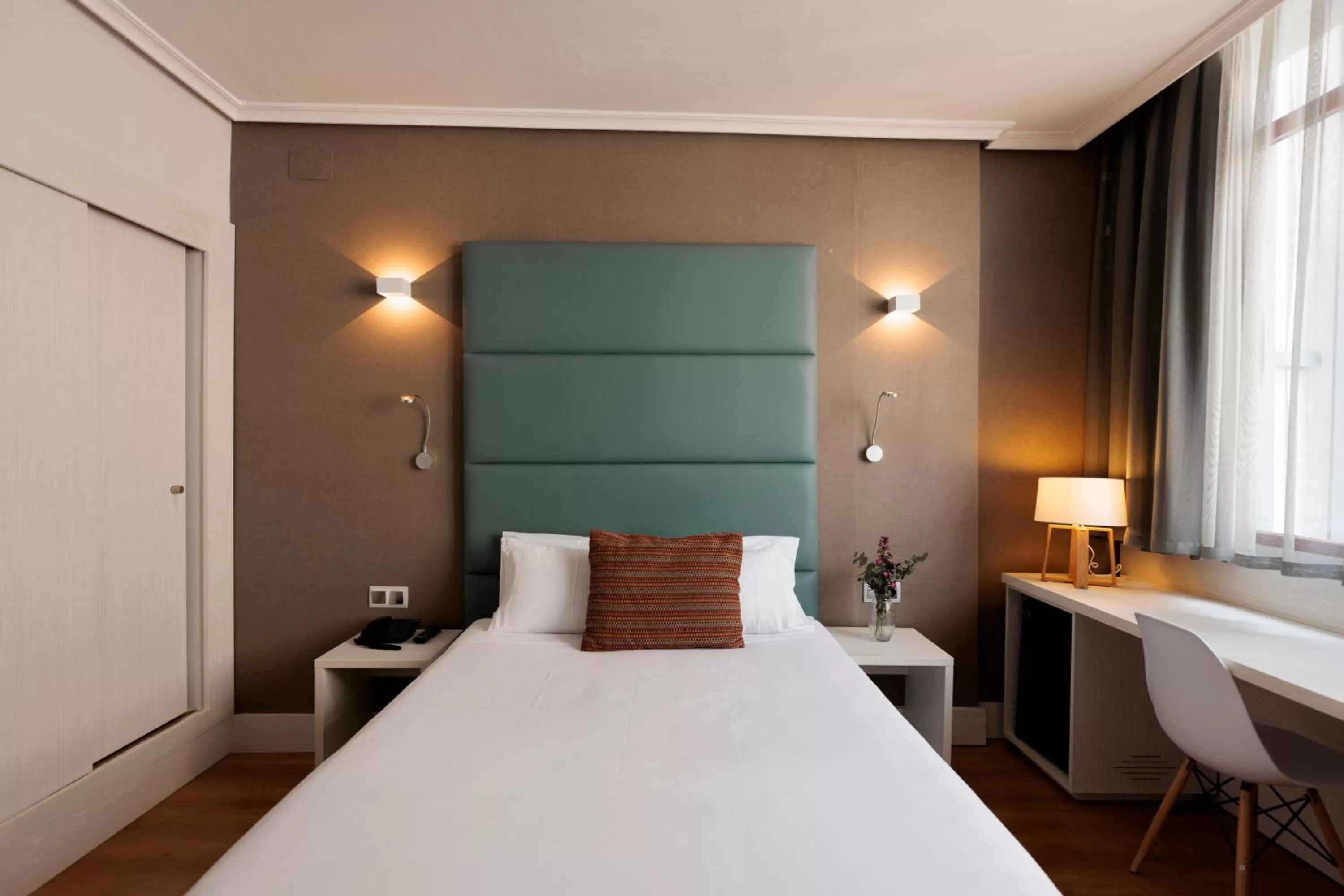 Double Room - single occupancy - Disability Access in Hotel Pax Guadalajara