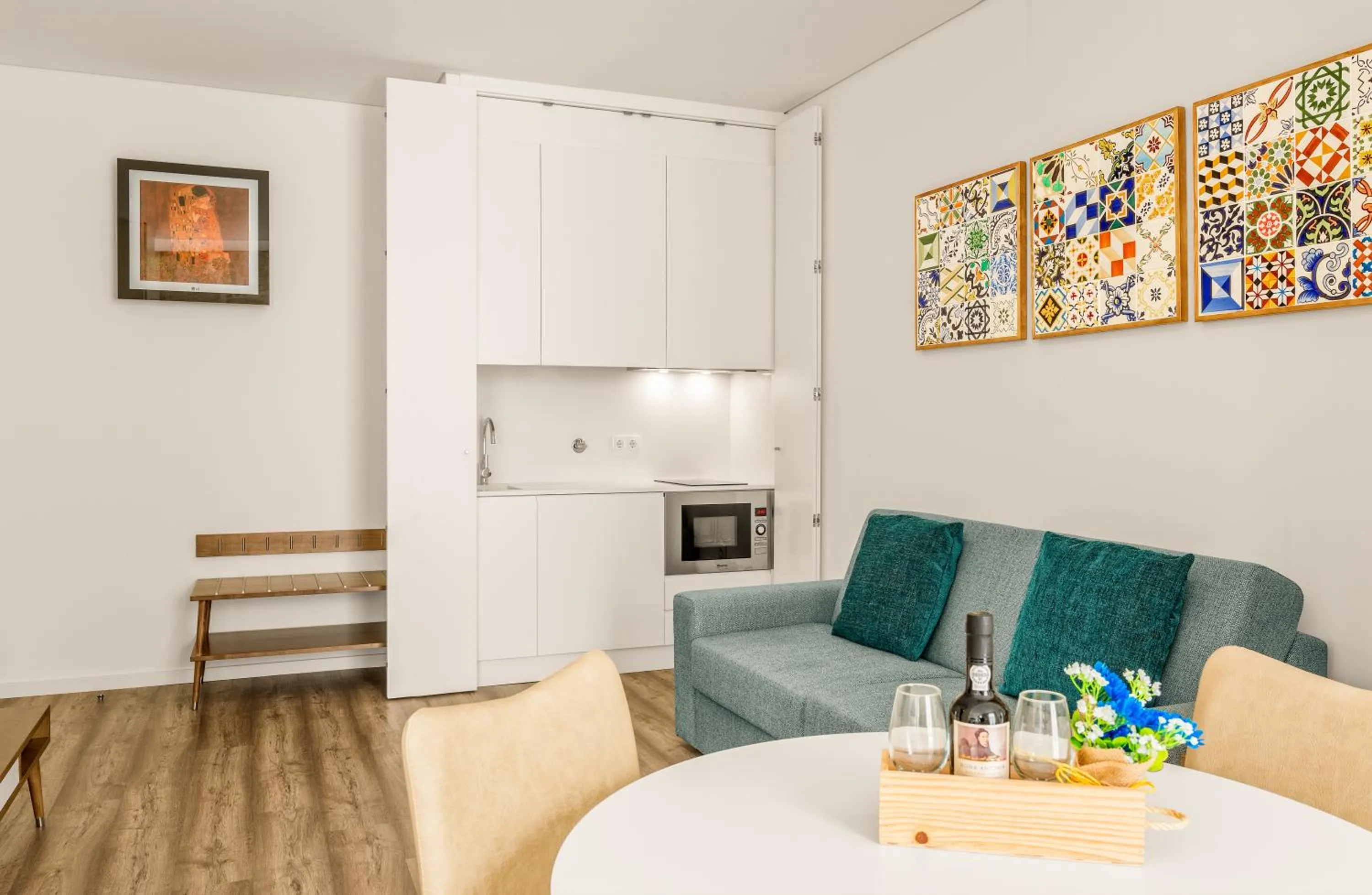 Superior Studio Apartment in 296 Heritage Apartments