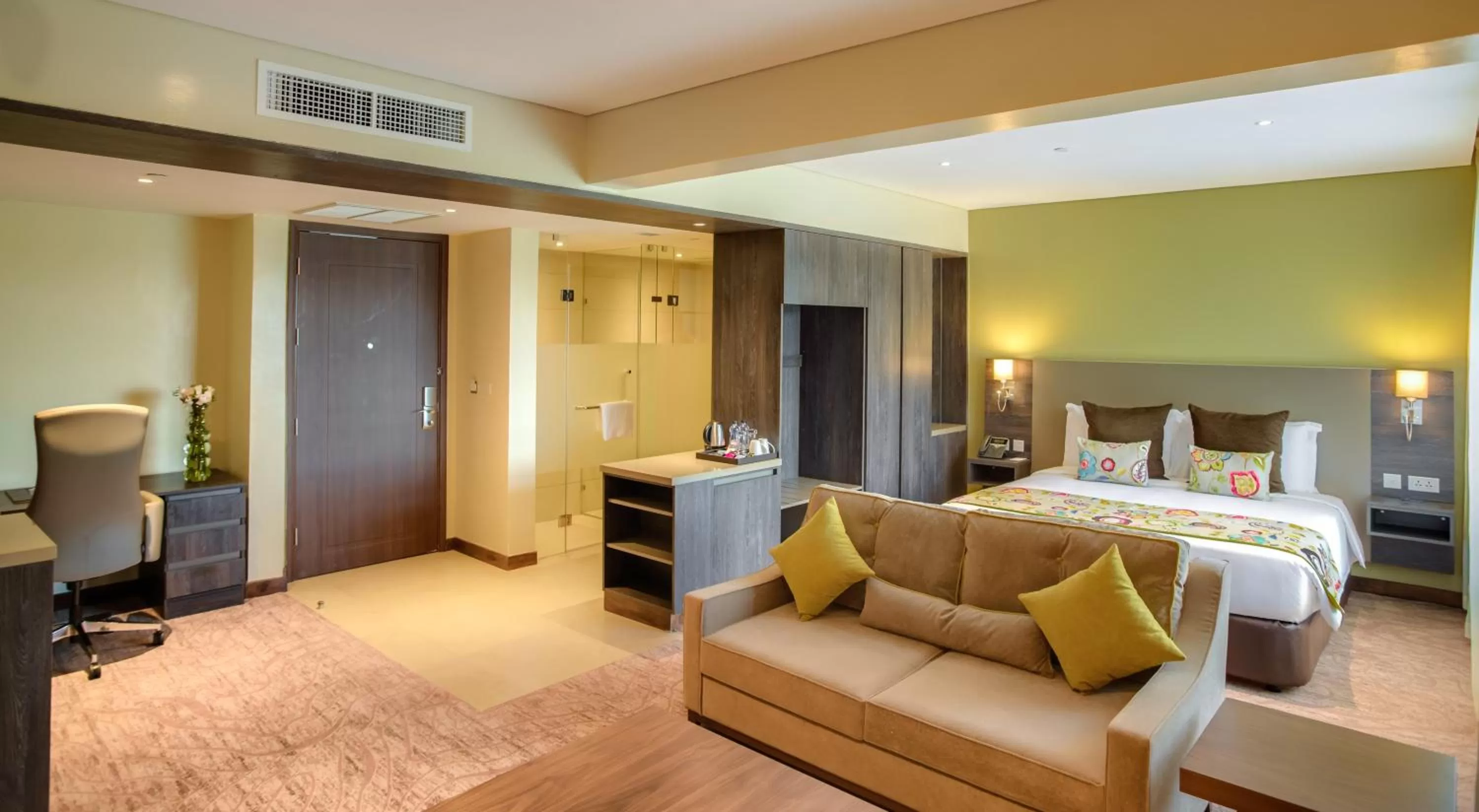 Executive Suite - single occupancy in Tamarind Tree Hotel