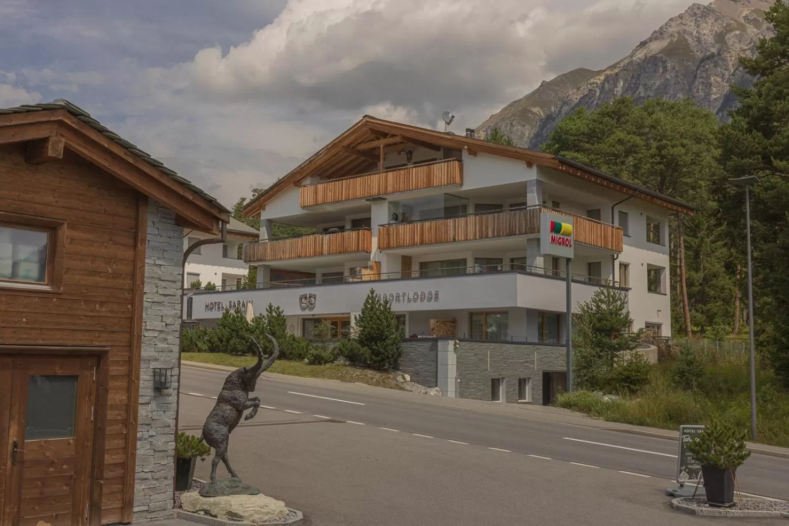 Property building in Hotel Sarain - Val Saraina Resort Lenzerheide