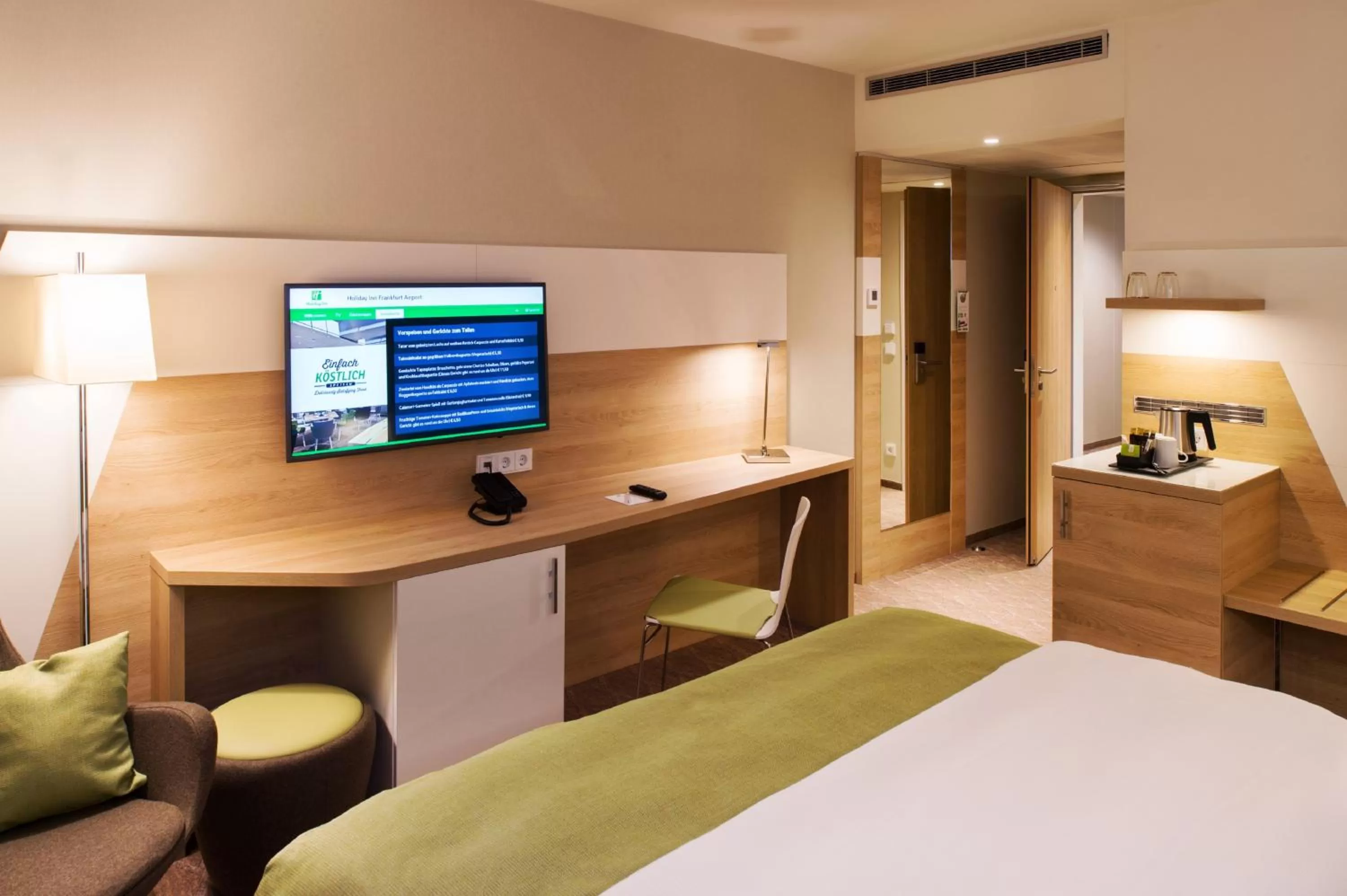 Standard Room in Holiday Inn Frankfurt Airport by IHG