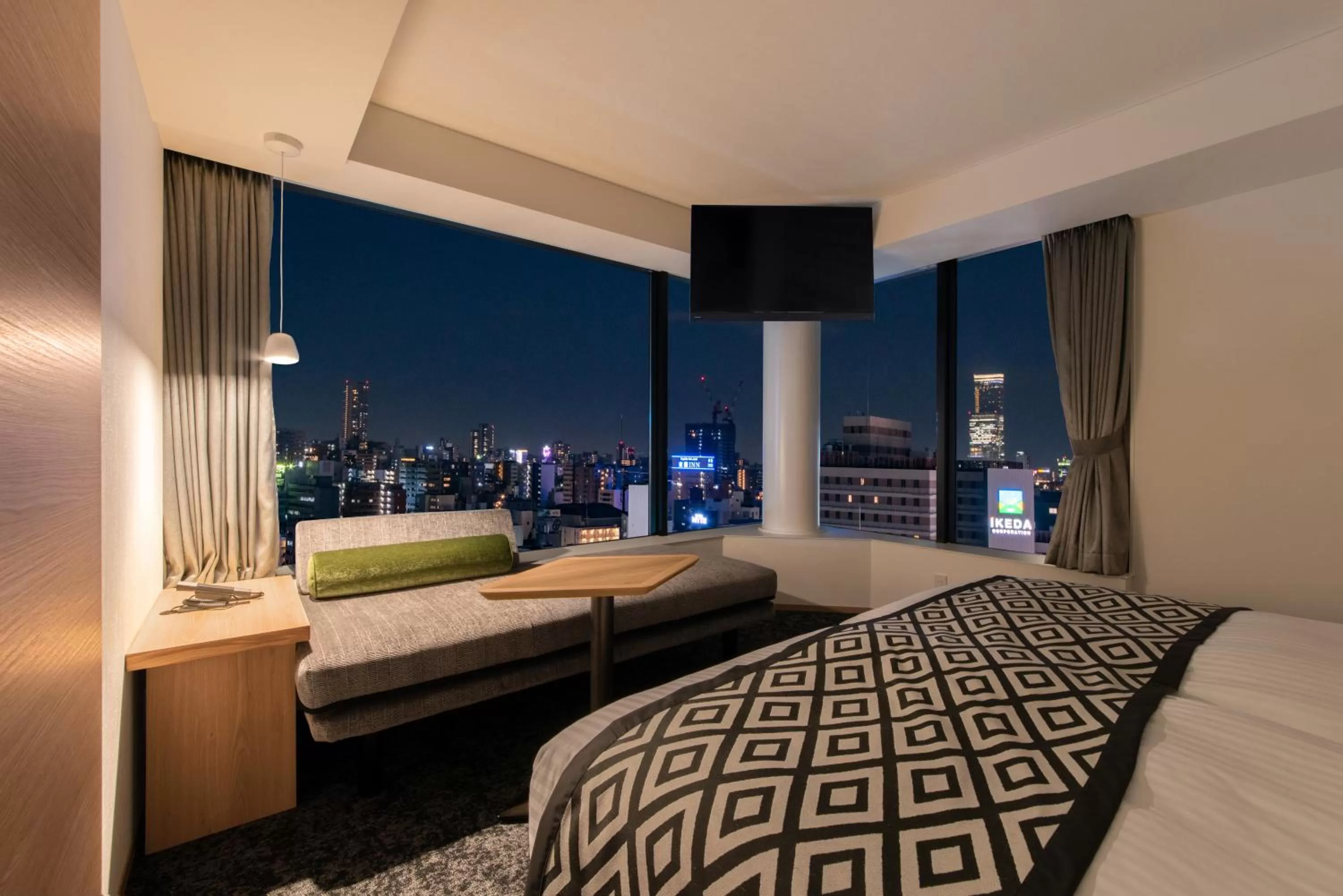 Deluxe Twin Room with Sofa bed in Hotel Vista Osaka Namba