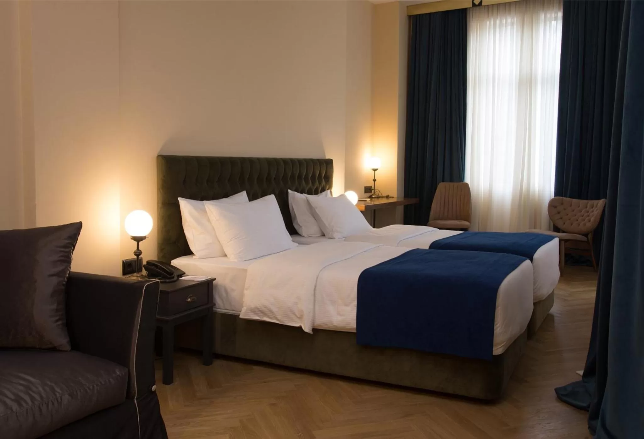 Madatovi Twin Room in Museum Hotel