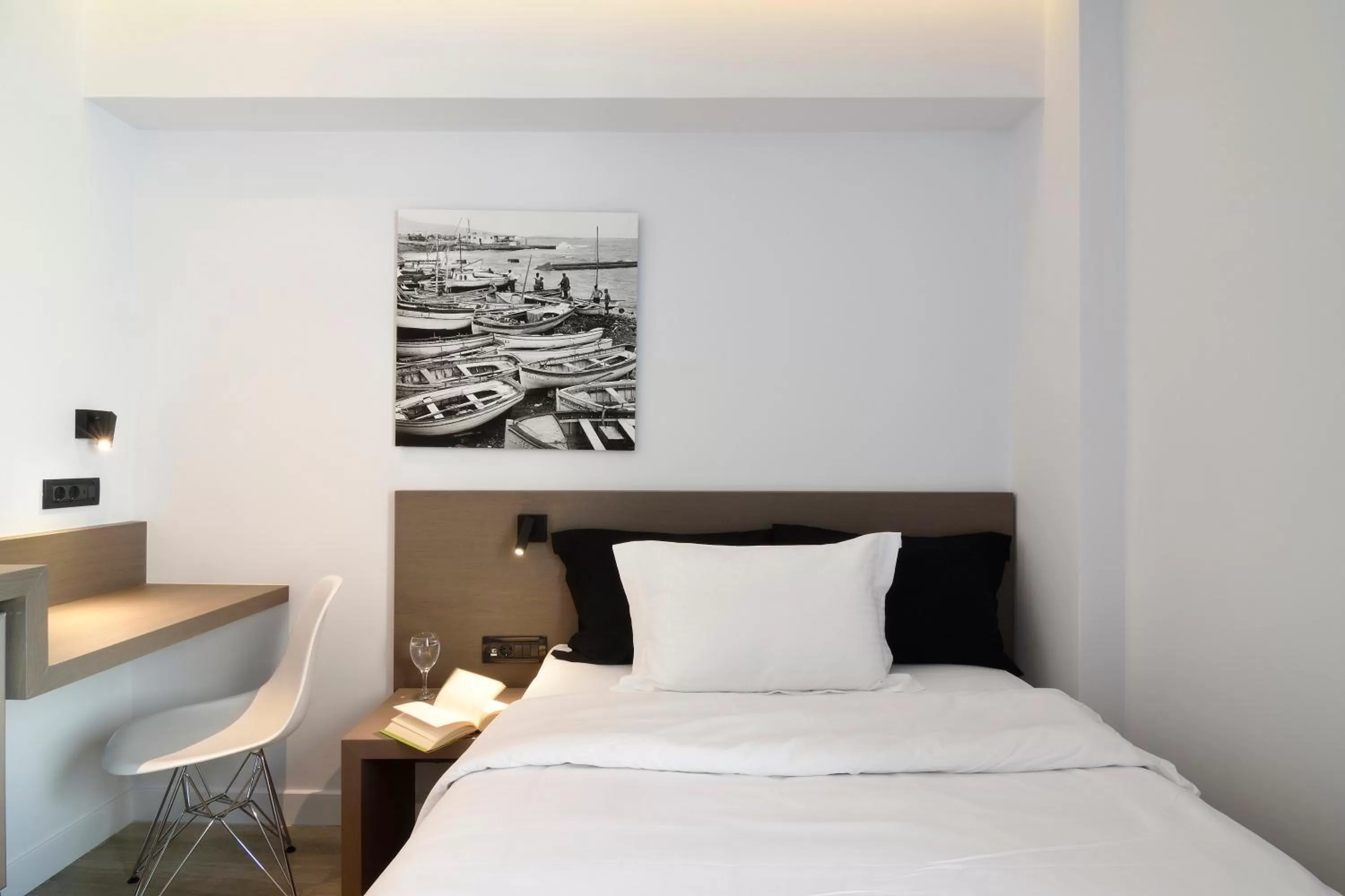 Single Room in Poseidon Athens Hotel