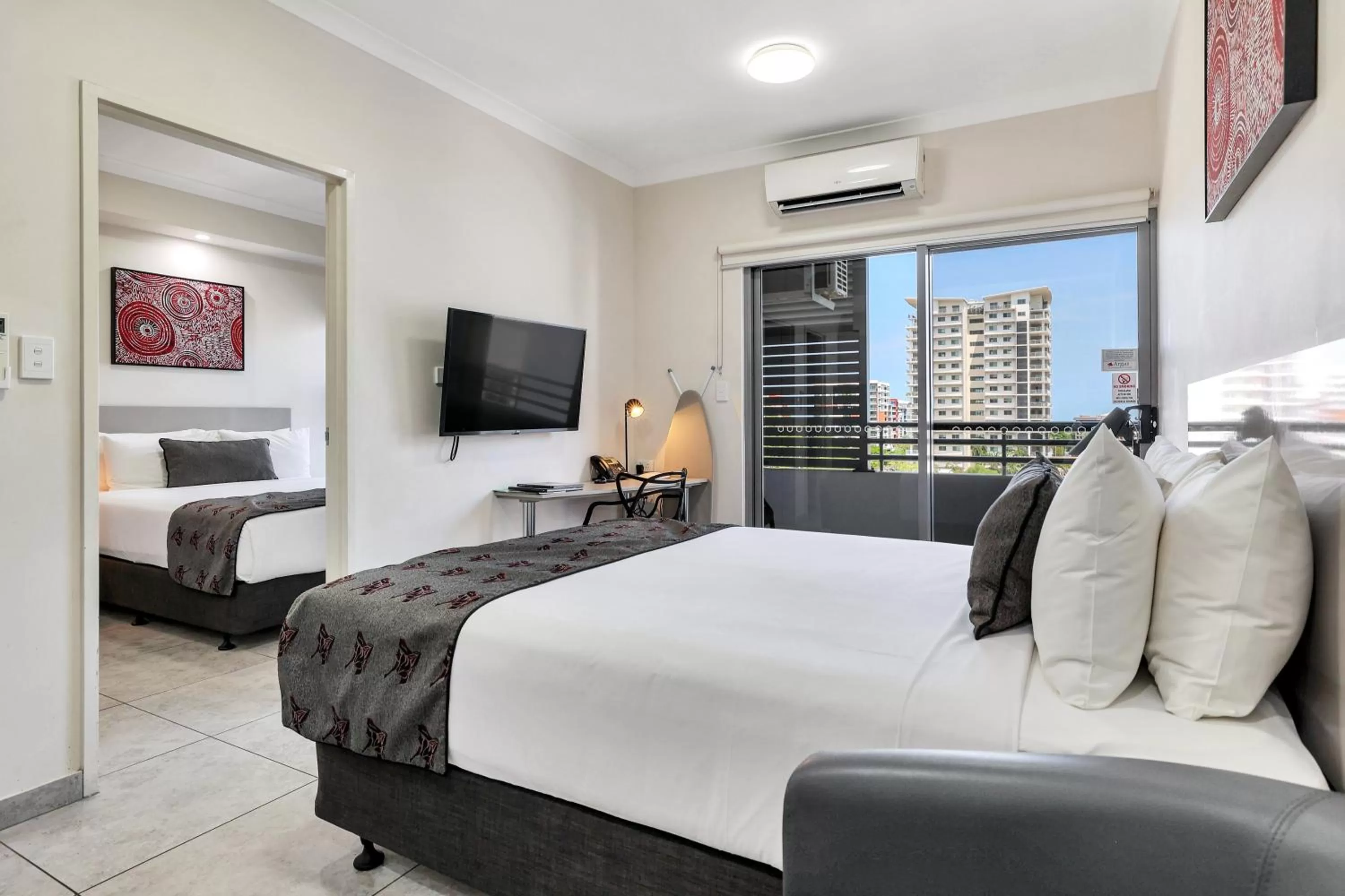 Deluxe Double Room in Argus Hotel Darwin