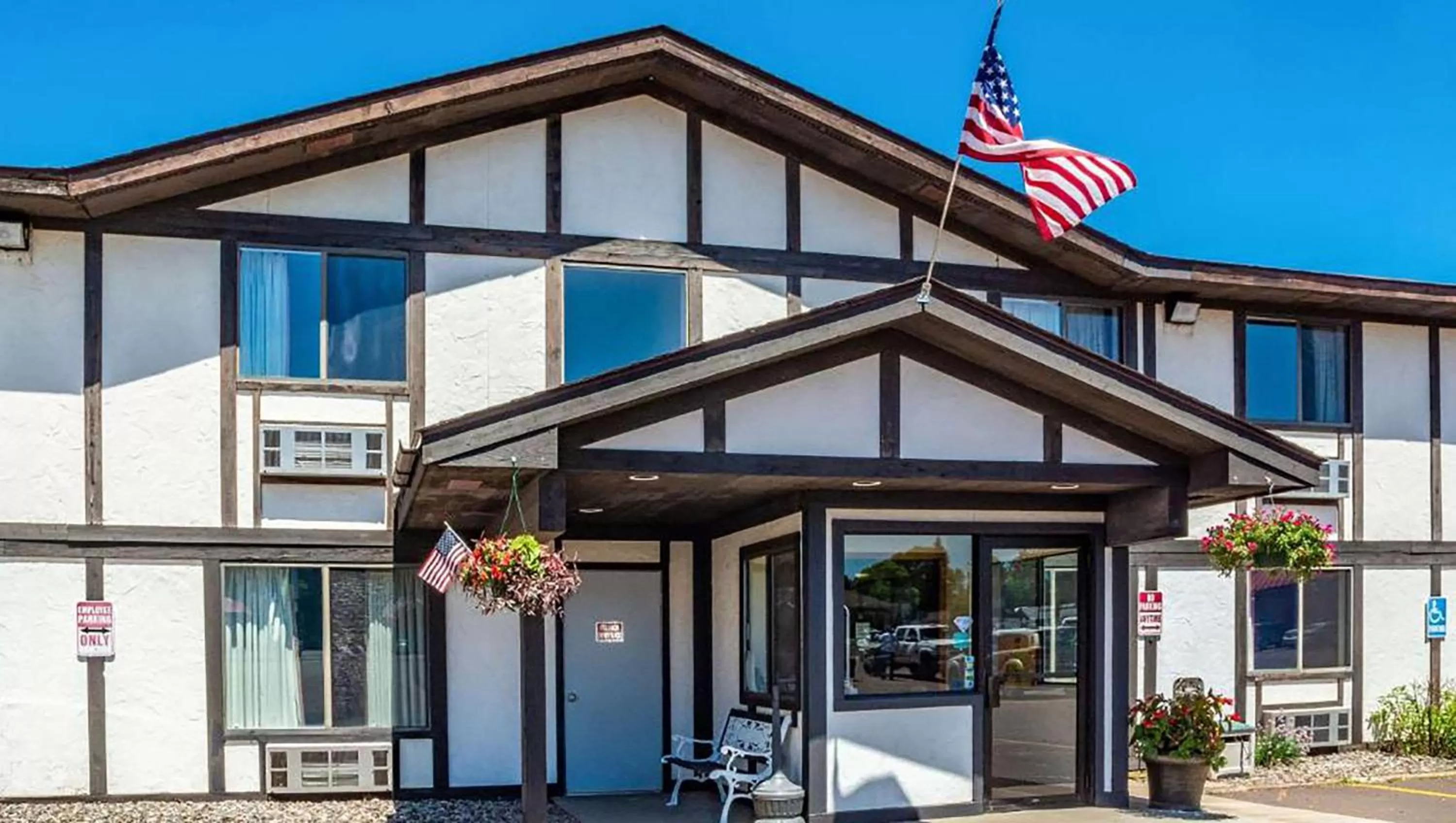 Magnuson Hotel Ironwood