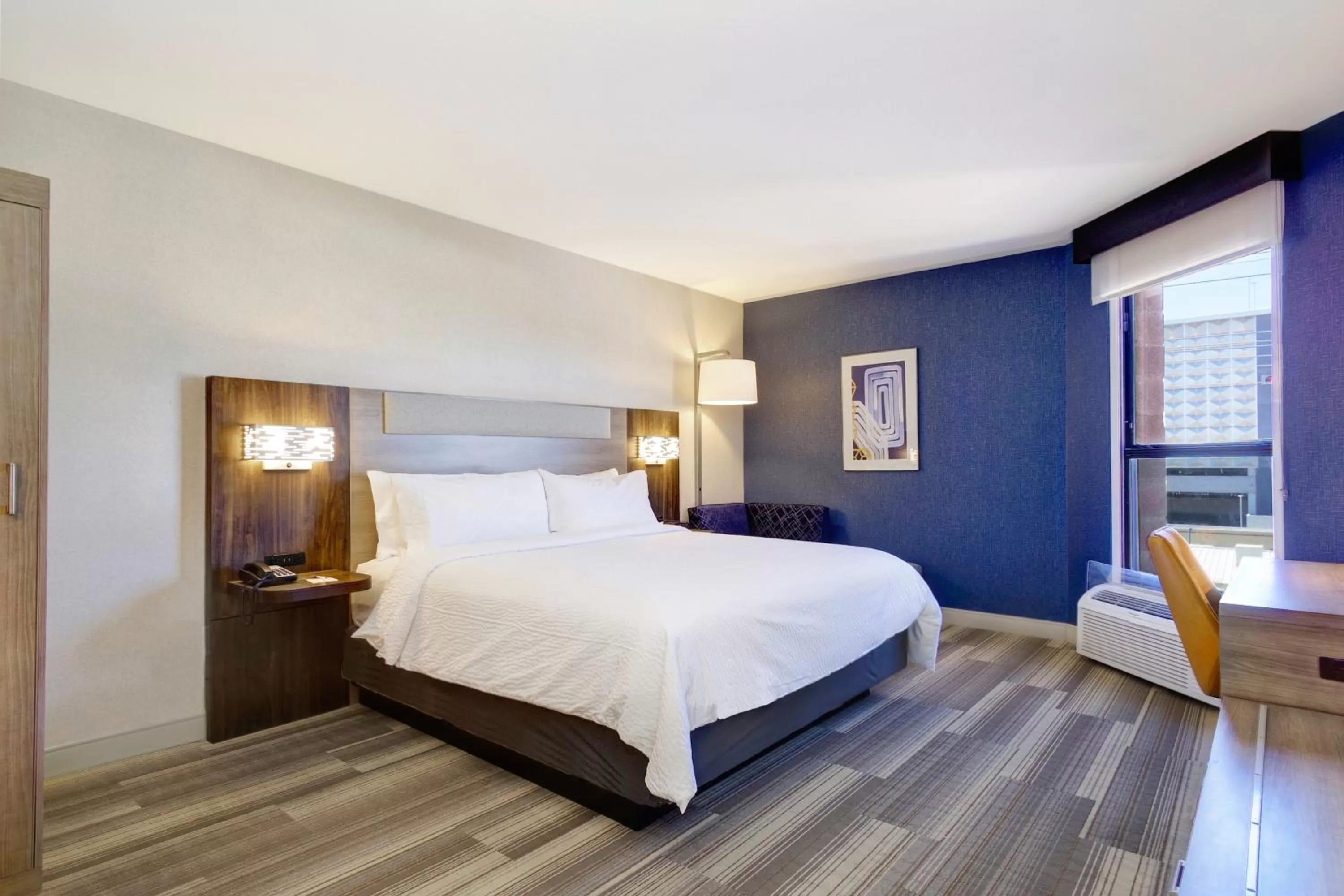 Standard Room in Holiday Inn Express & Suites Phoenix - Tempe by IHG