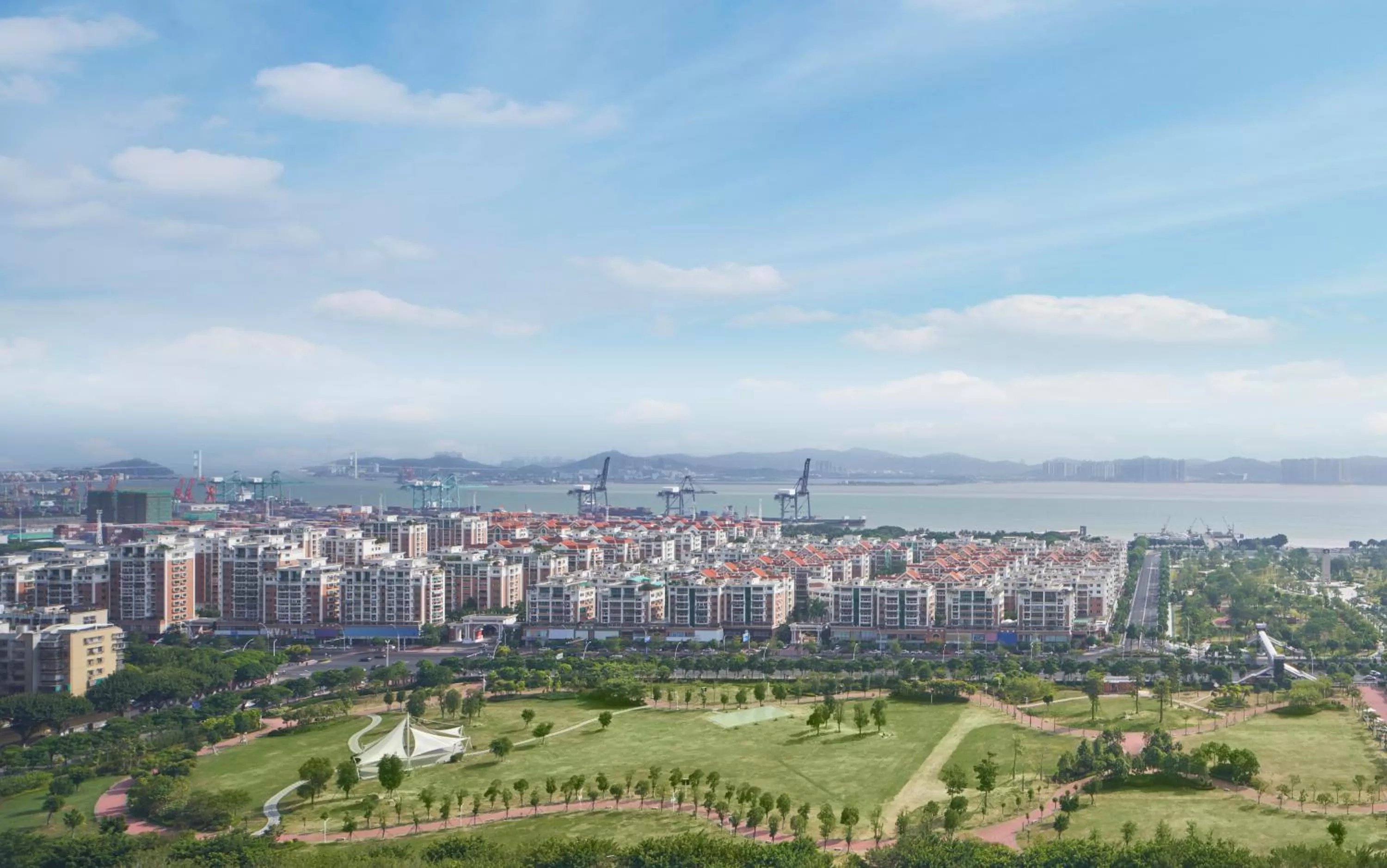 Deluxe Sea View Suite in Sheraton Shantou Hotel