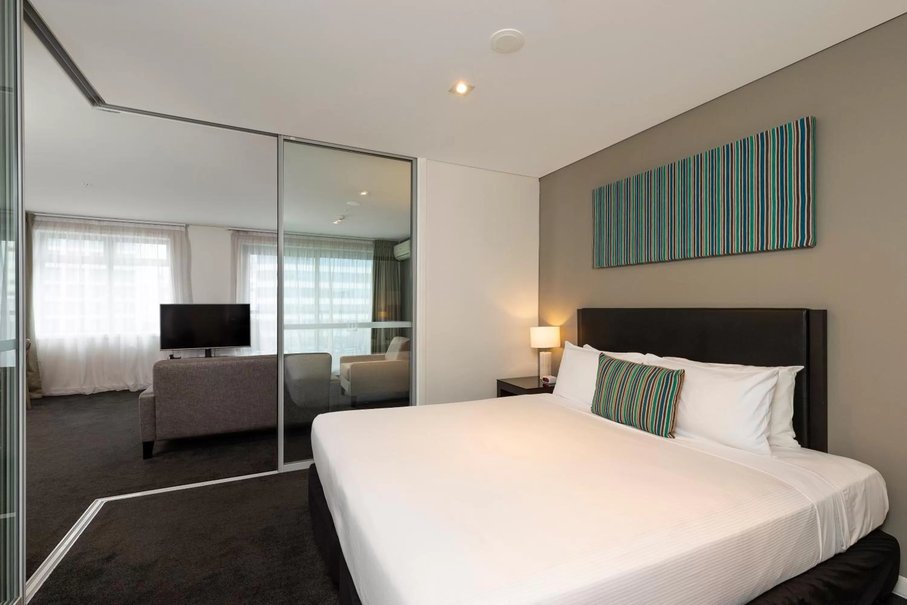 Studio with Balcony in Oaks Auckland Hotel