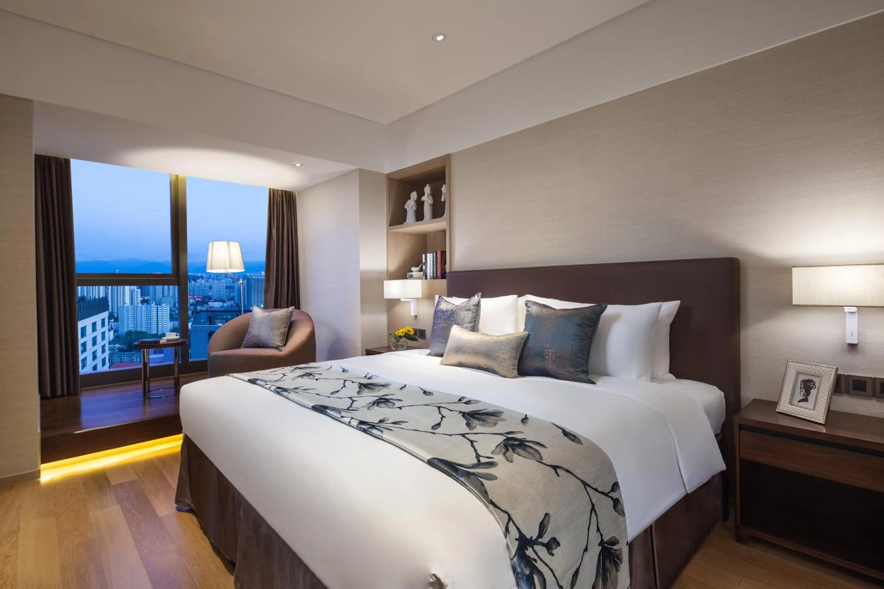 Two-Bedroom Deluxe in Somerset Xindicheng Xian