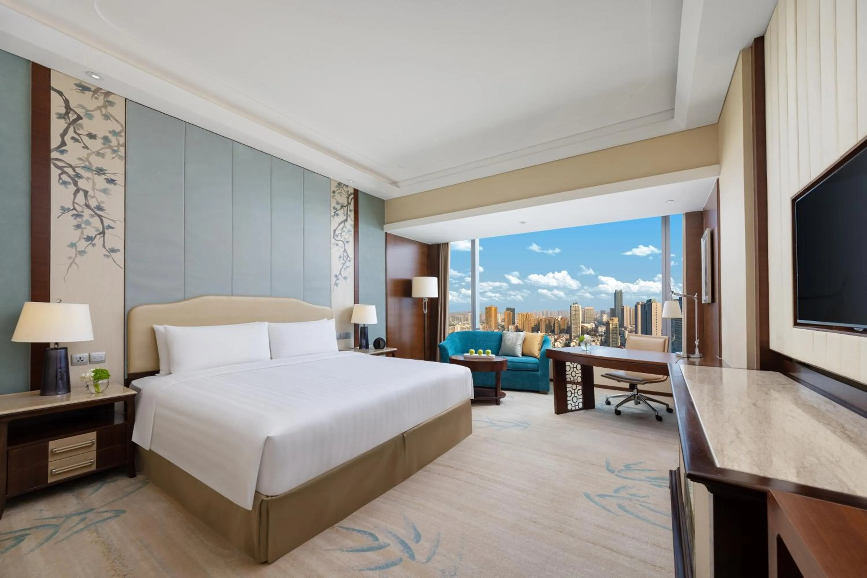 Horizon Deluxe King Room in Shangri-La Hefei