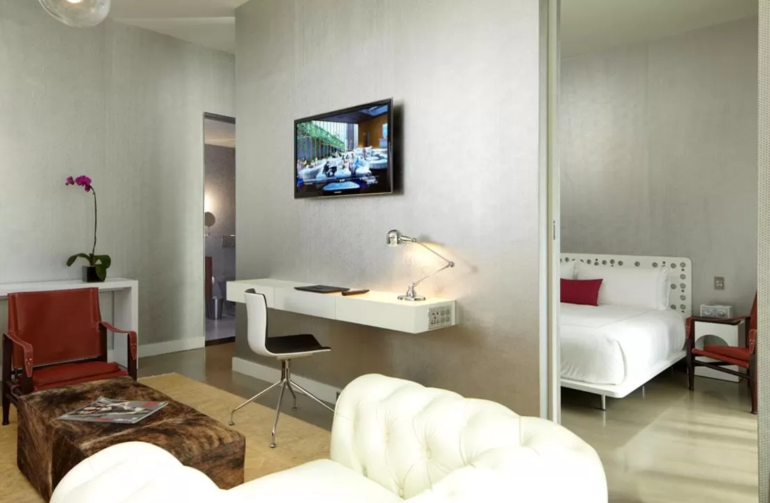 Platinum King Suite with Pool Access in Dream Downtown, Part Of Hyatt