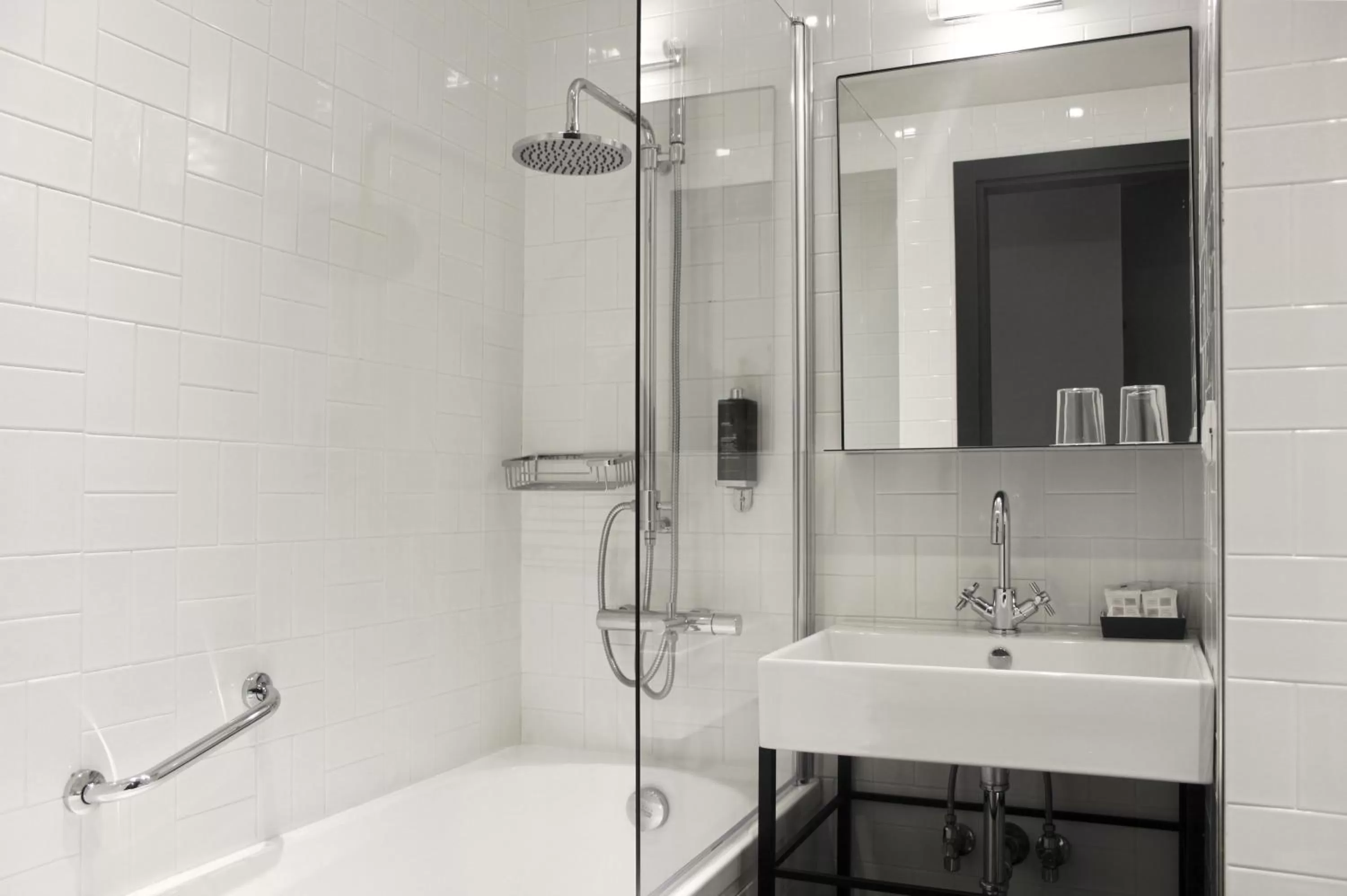  Single Room without Window in c-hotels Joy