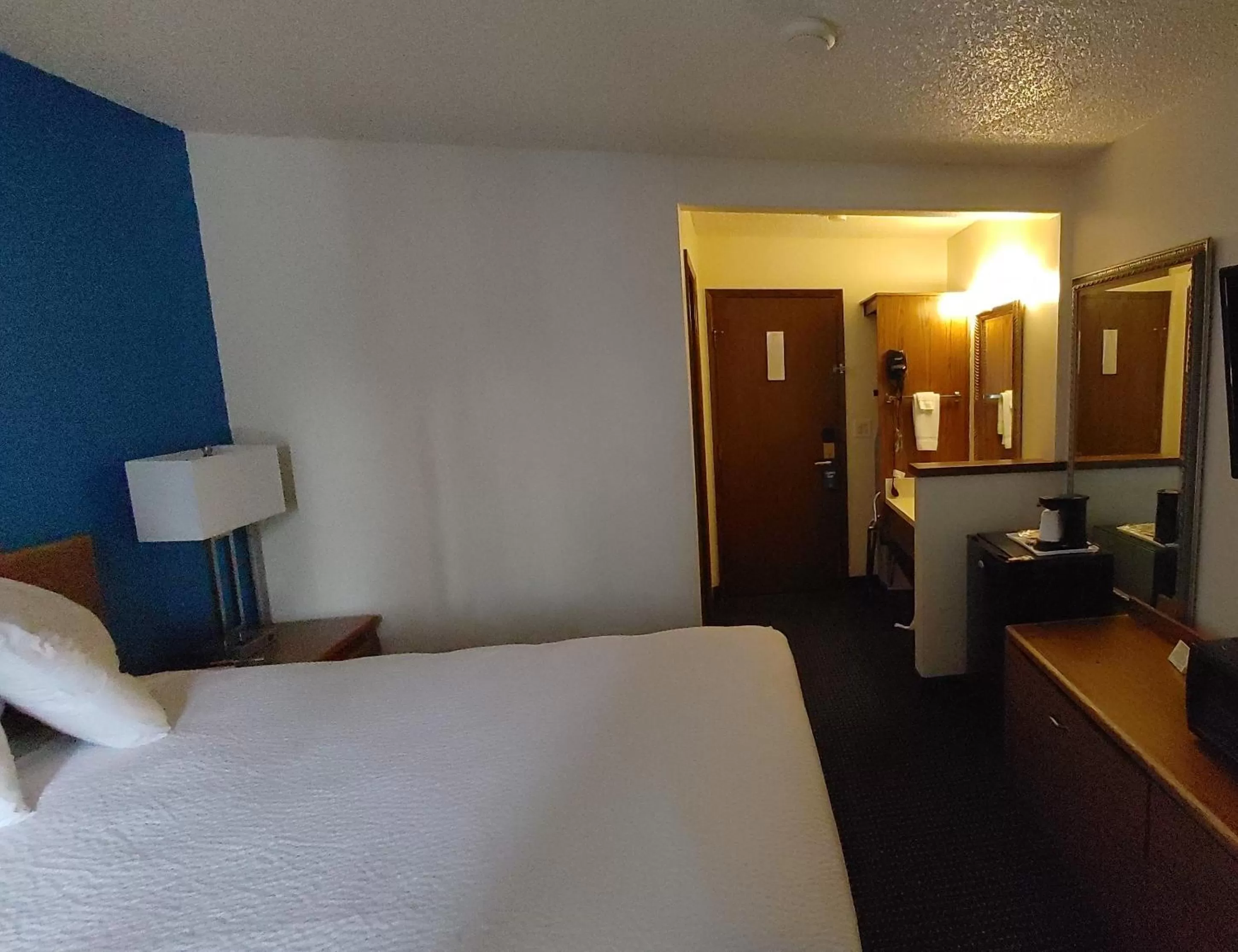 Queen Room with Two Queen Beds - Non-Smoking in Days Inn by Wyndham Pocatello University Area