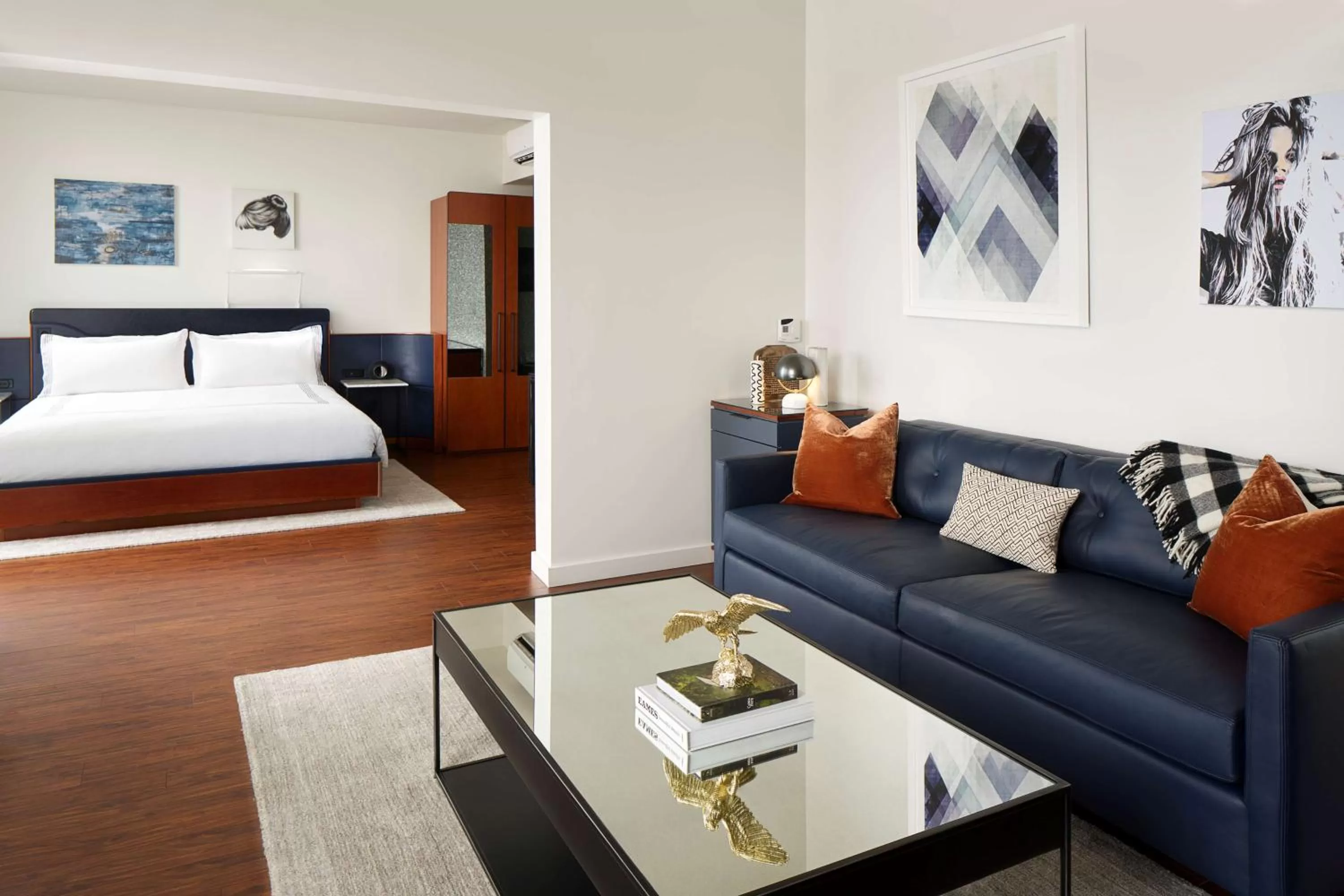 Studio Suite with Water View in Thompson Seattle, by Hyatt