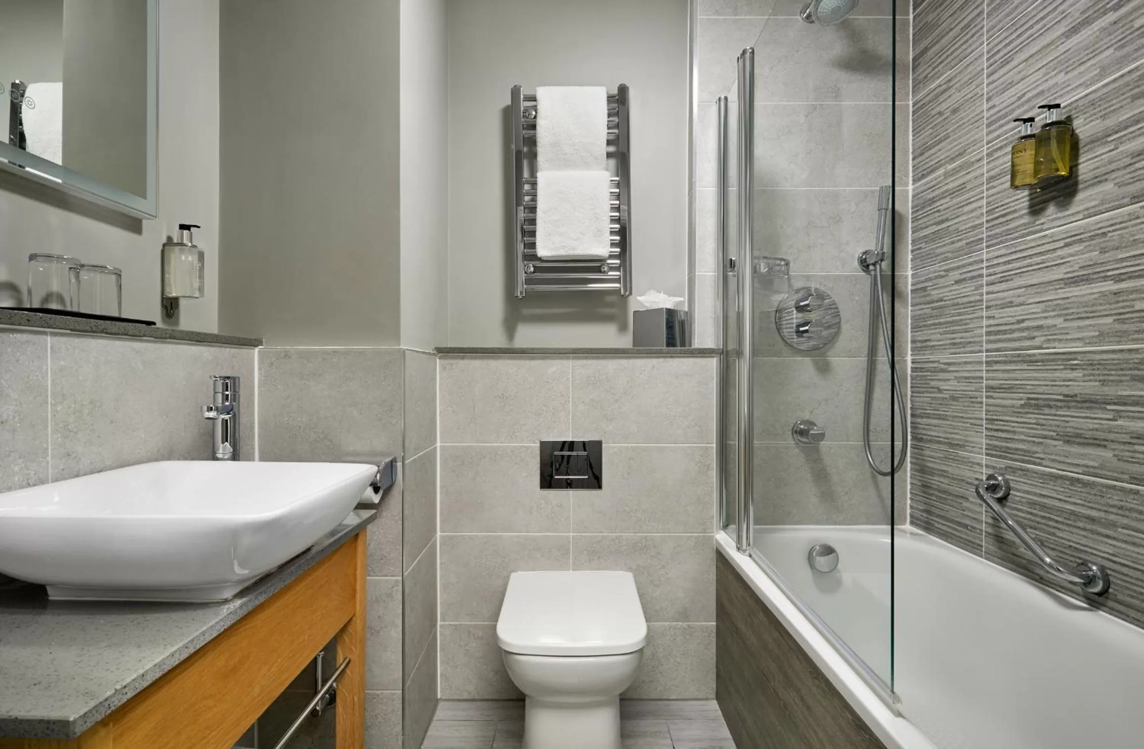 Double Room in Lion Quays Resort