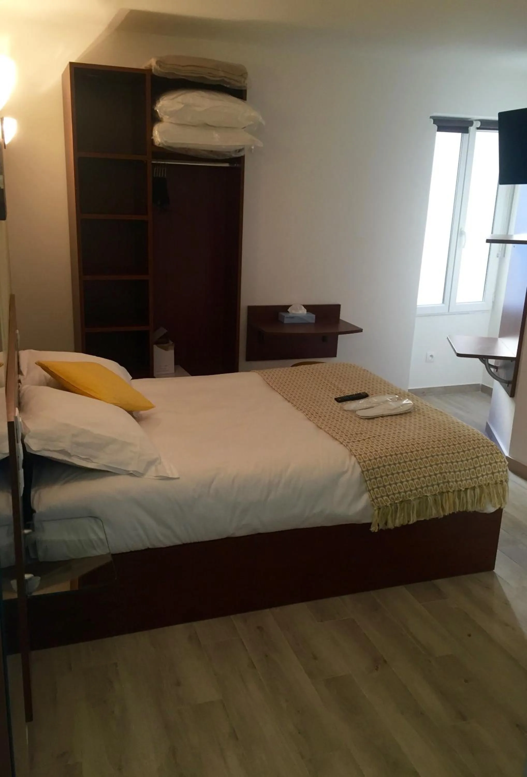 Small Double Room in Massilia hôtel