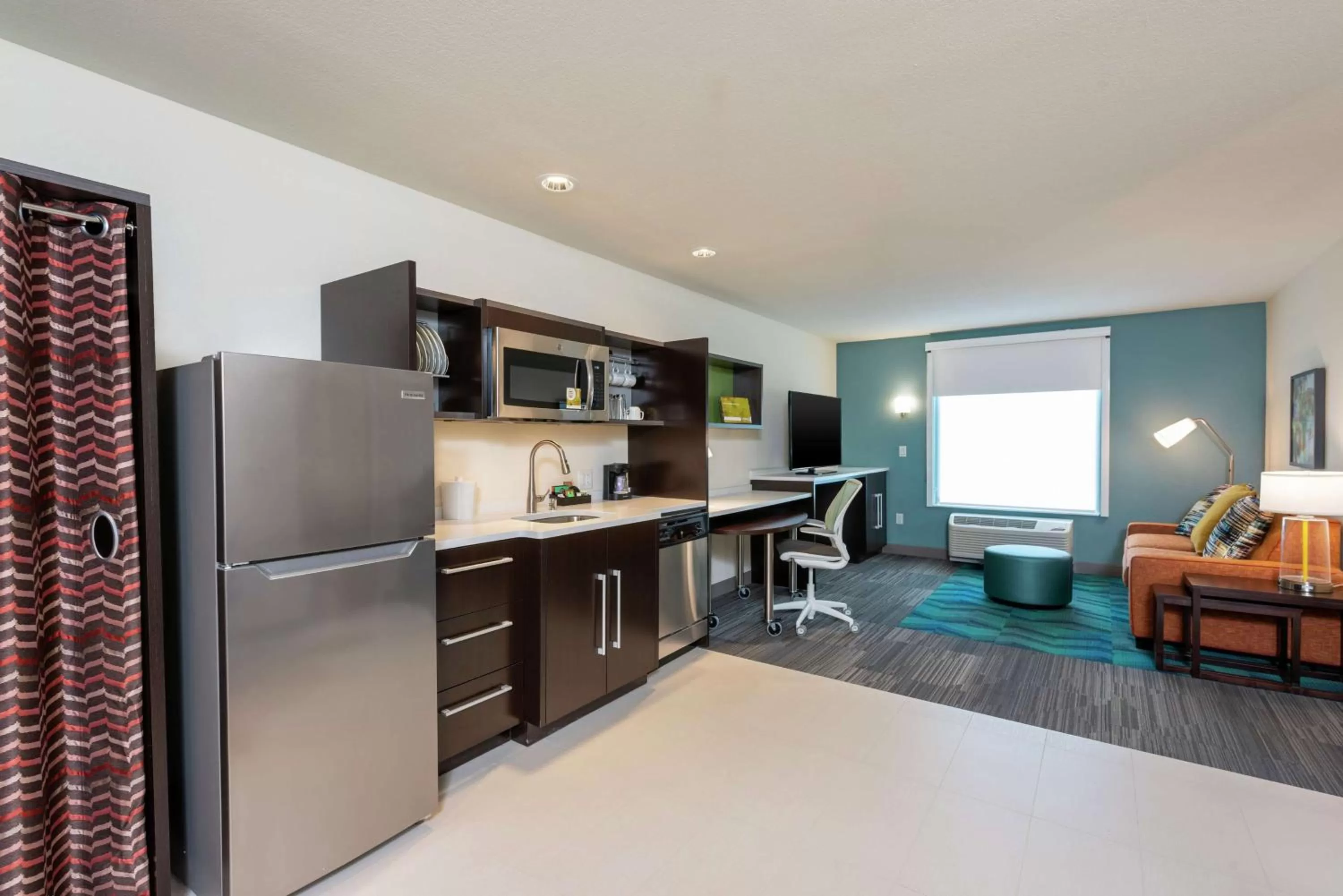 King Suite - Hearing Access/Non-Smoking in Home2 Suites By Hilton Appleton, Wi
