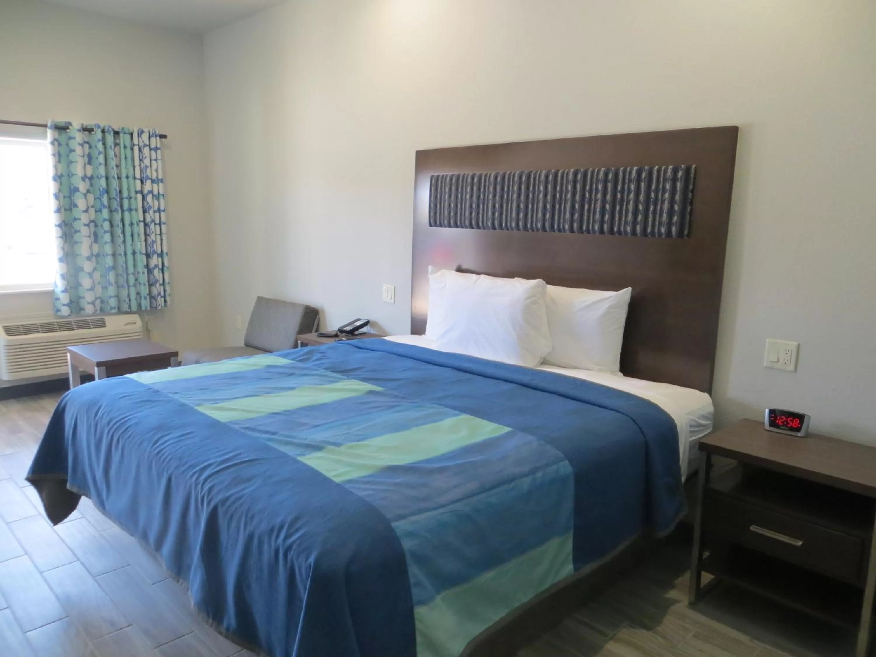 King Room in Hotel Blue - Woodlands