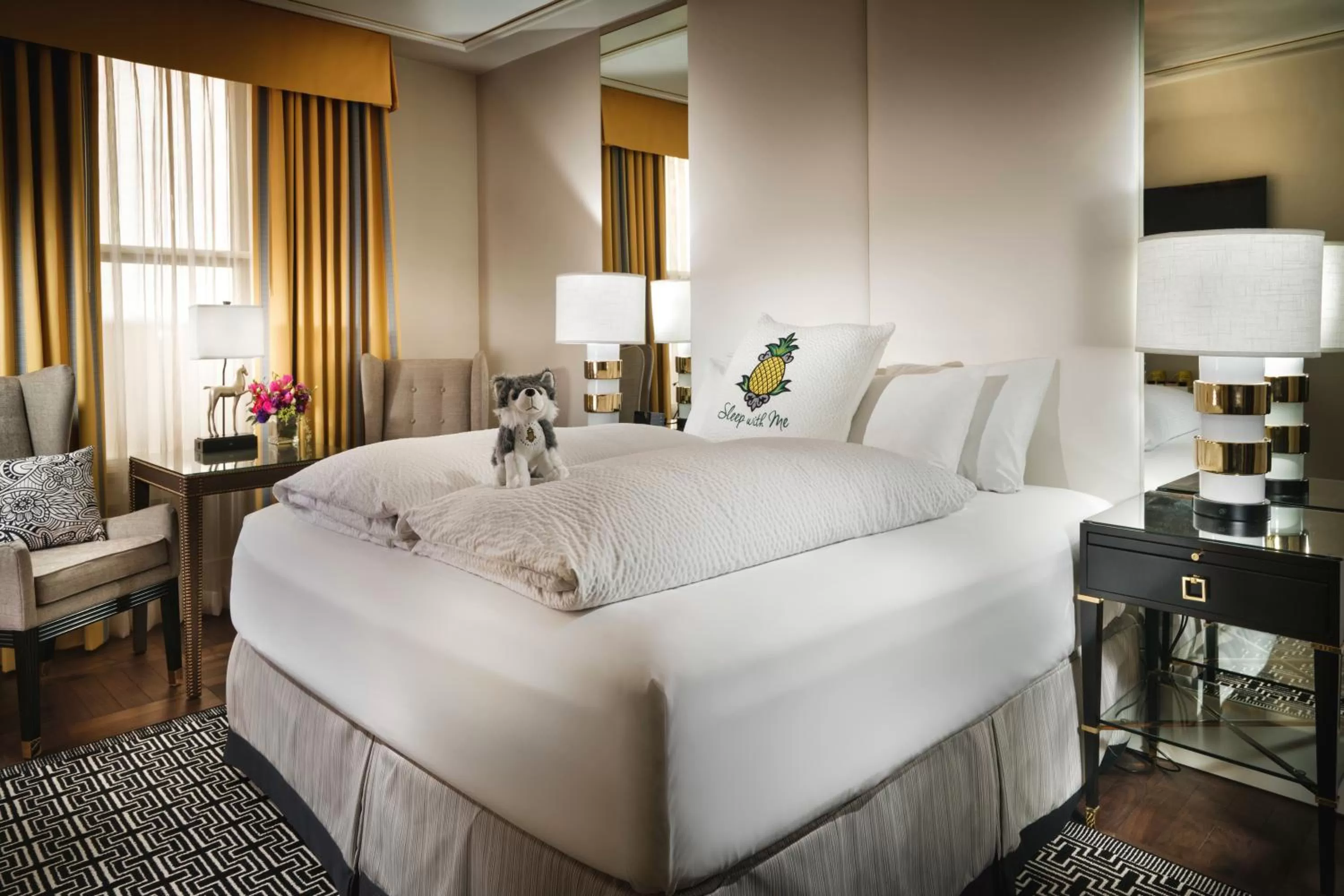 Celebrity King in Staypineapple, An Elegant Hotel, Union Square