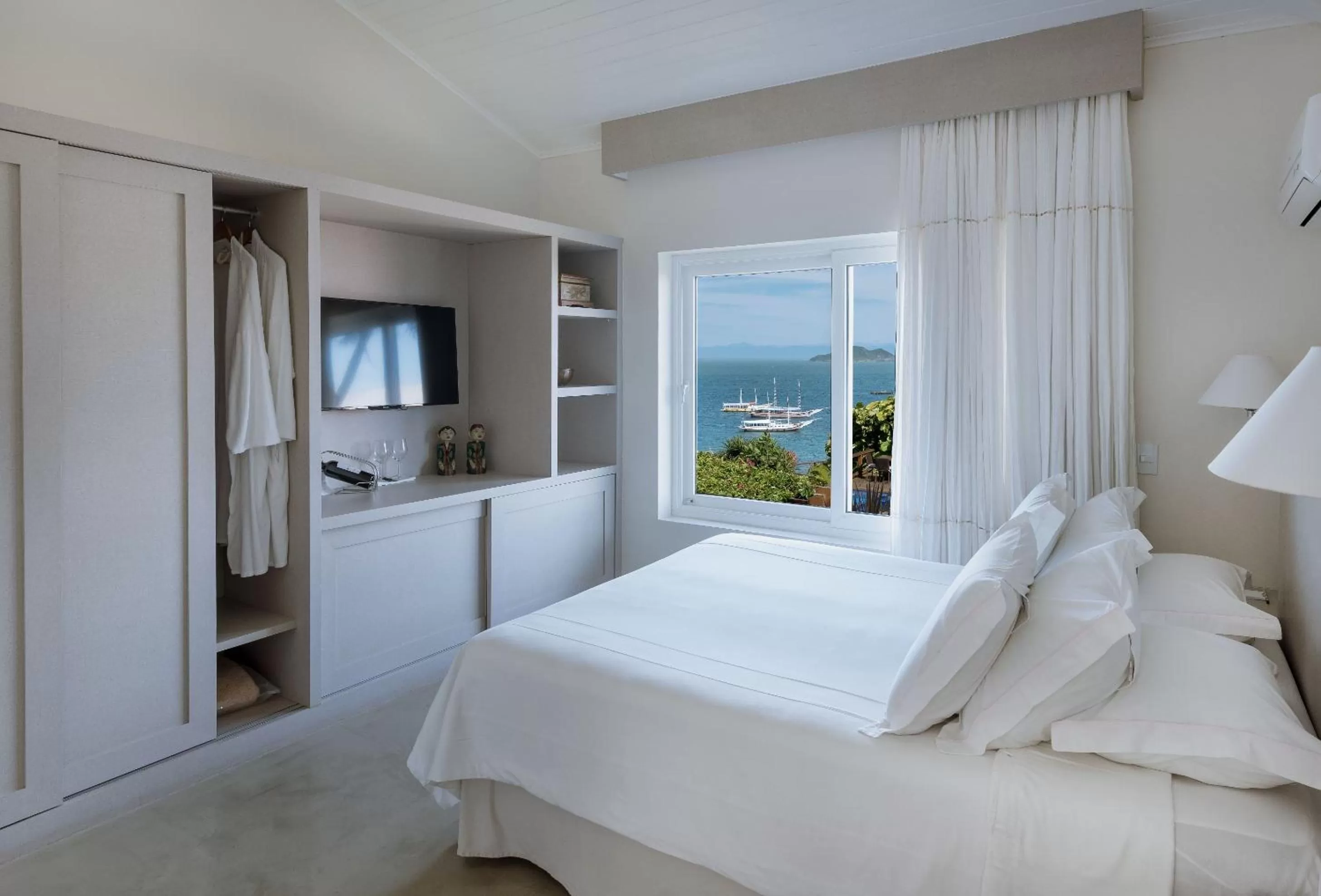 Double Room with Sea View in Abracadabra Boutique Hotel