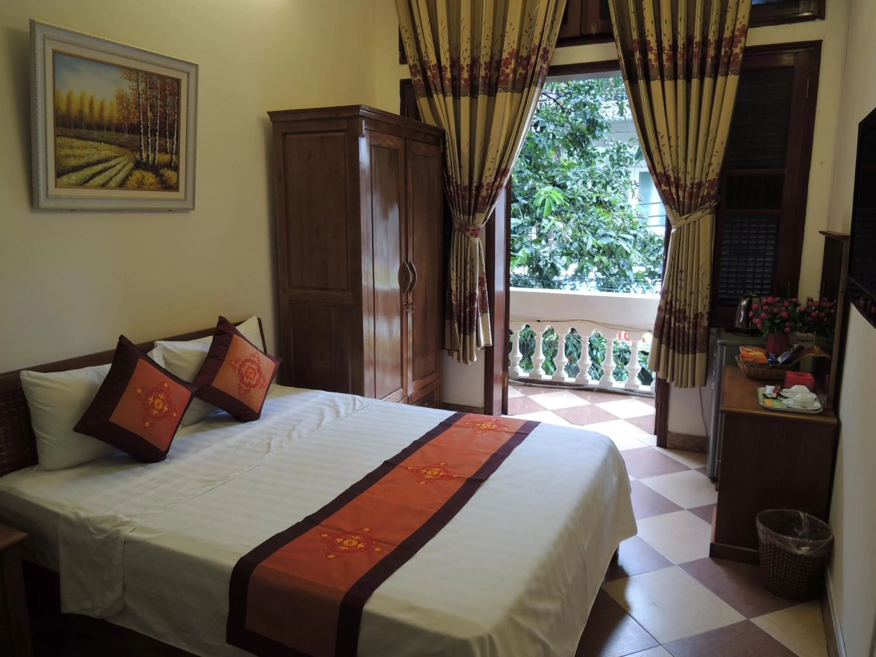 Deluxe Double or Twin Room in Hanoi Ecogreen Hostel
