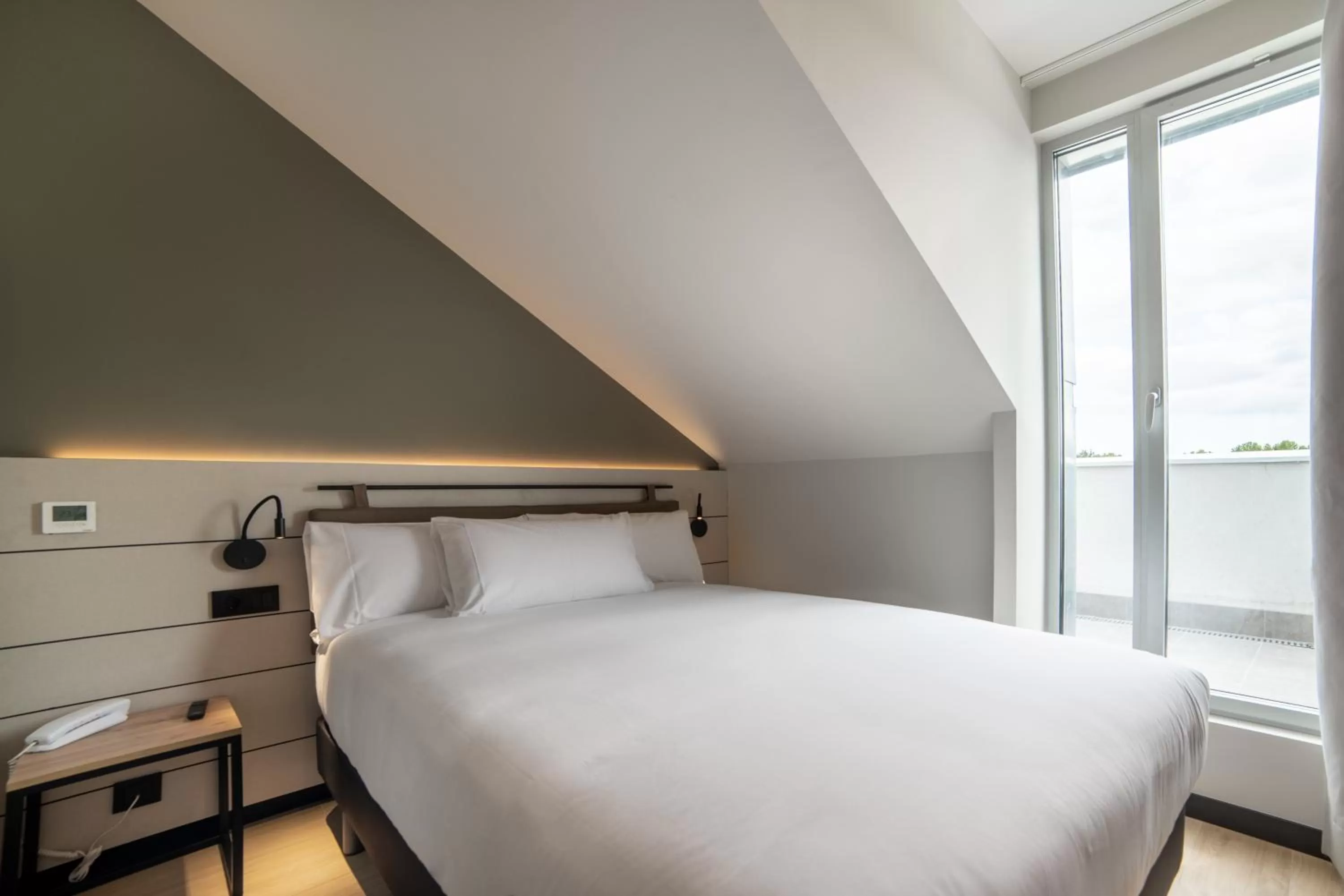 Standard Single Room in Hotel Bed4U Santander