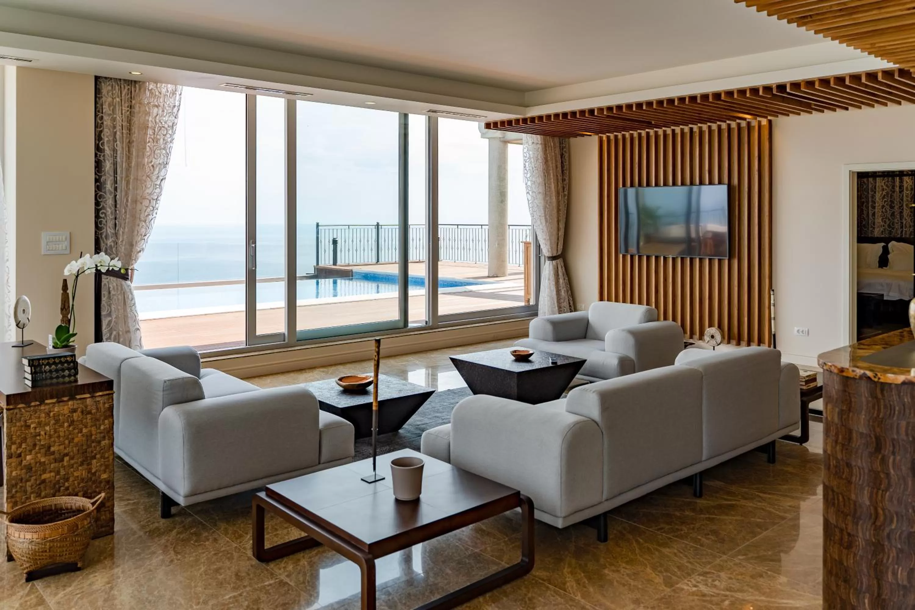 Superior Penthouse Suite with Private Pool and Sea View - Free SPA Access in Lighthouse Golf & Spa Hotel