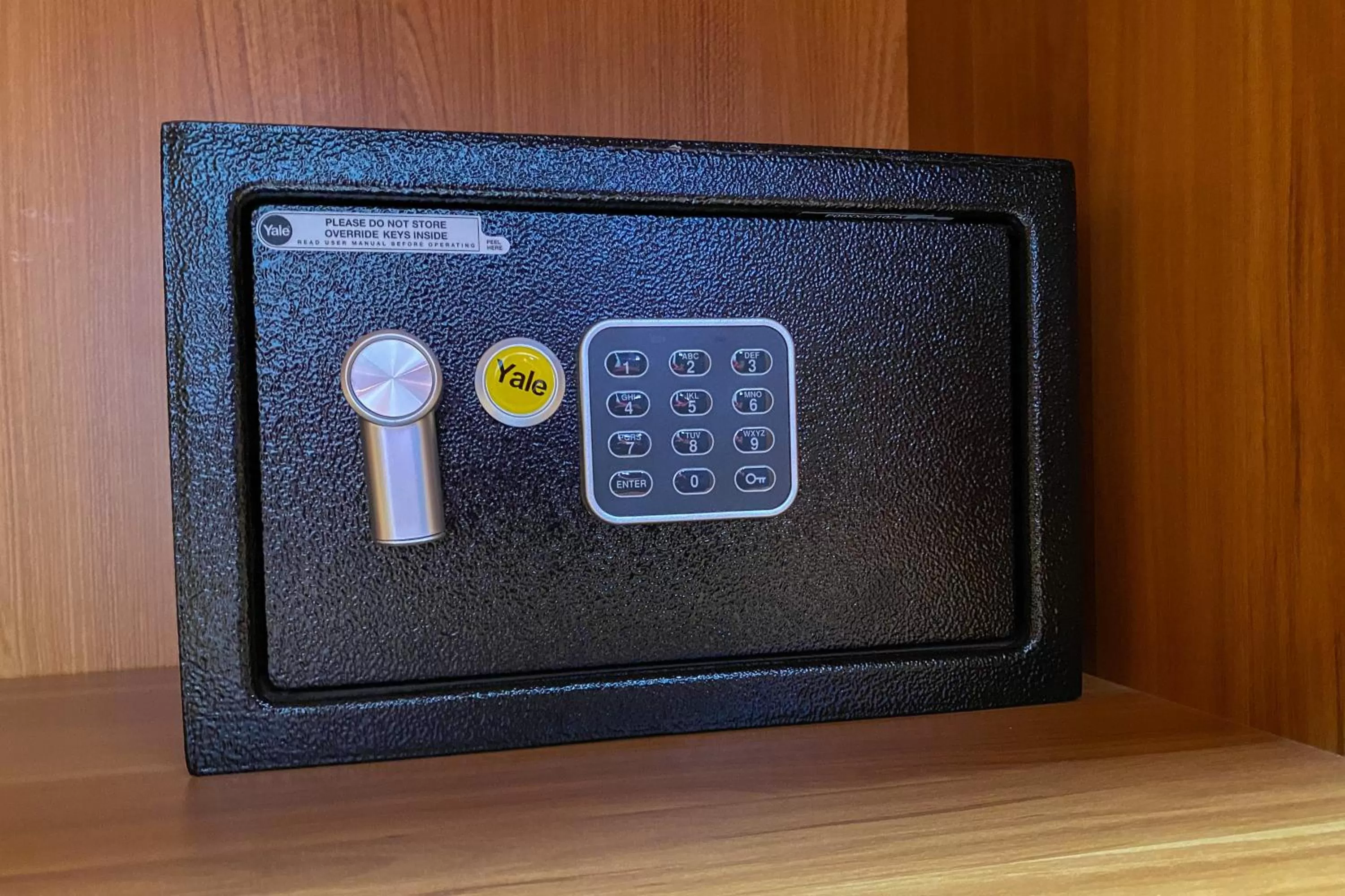 Family Suite with Balcony in The Cabyn