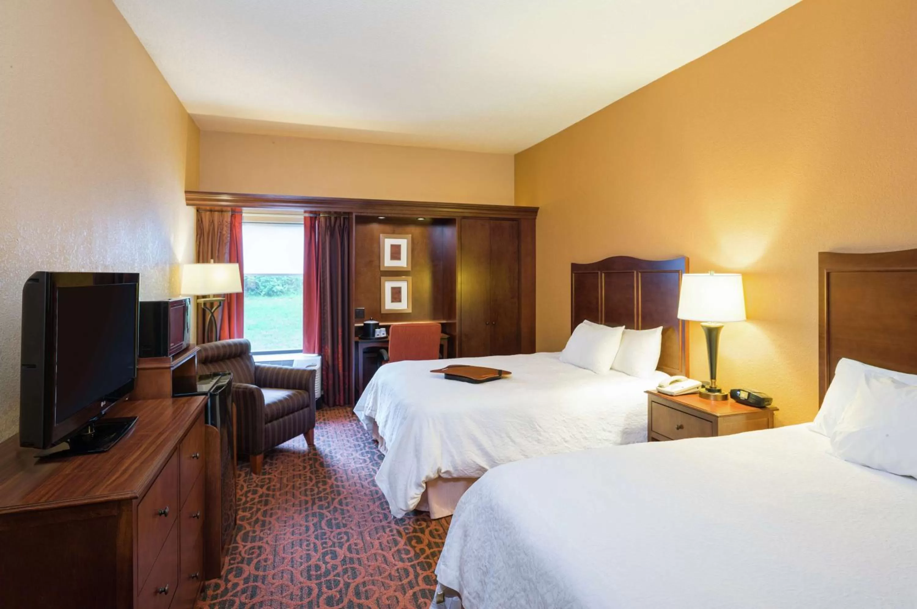 Room with Two Queen Beds - Non-Smoking in Hampton Inn Selinsgrove/Shamokin Dam