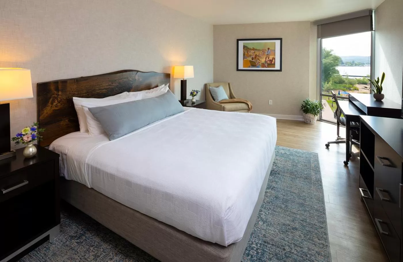 King Room with Sea View in Delamar Traverse City