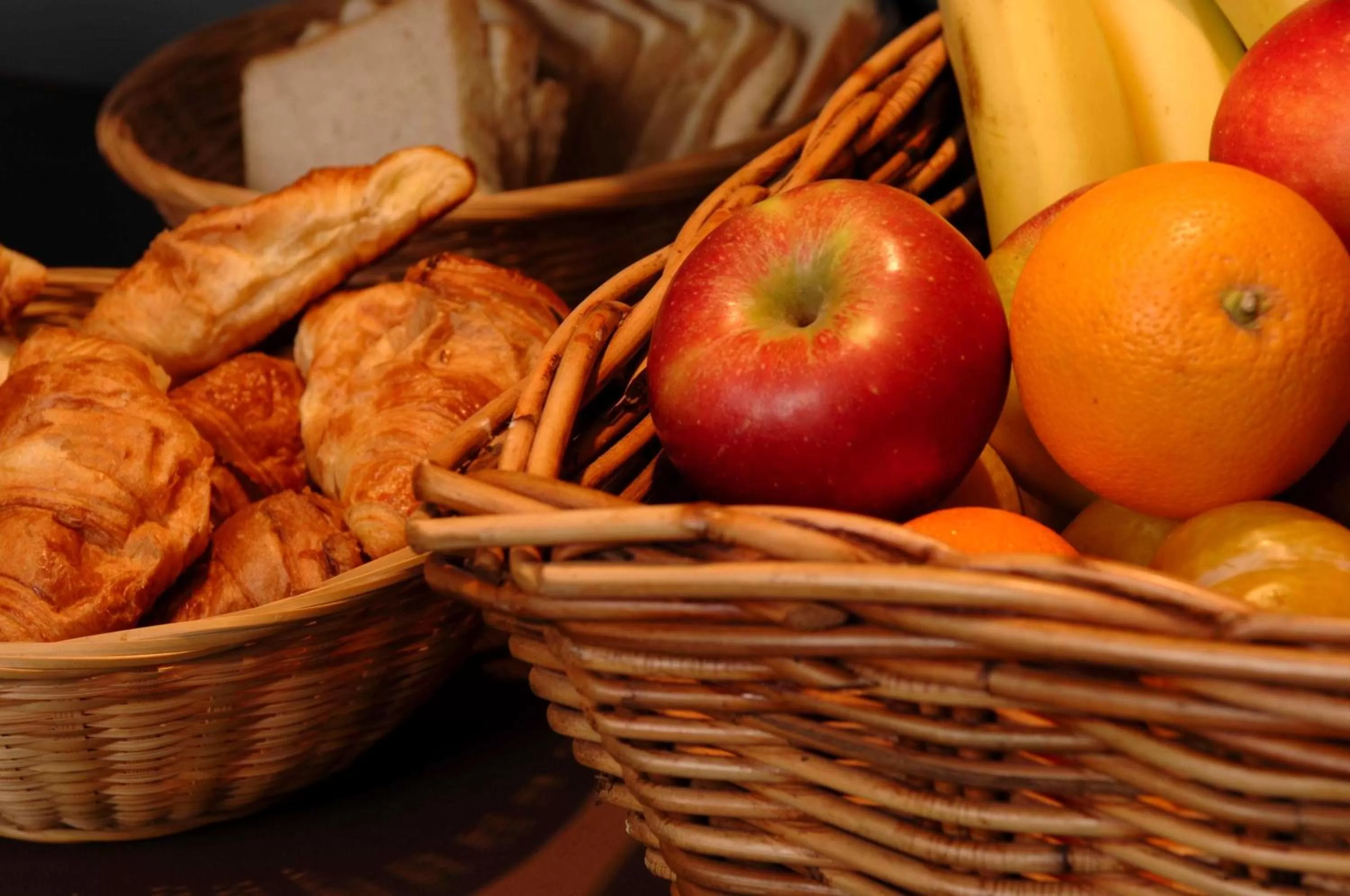 Buffet breakfast in IntercityHotel Kiel