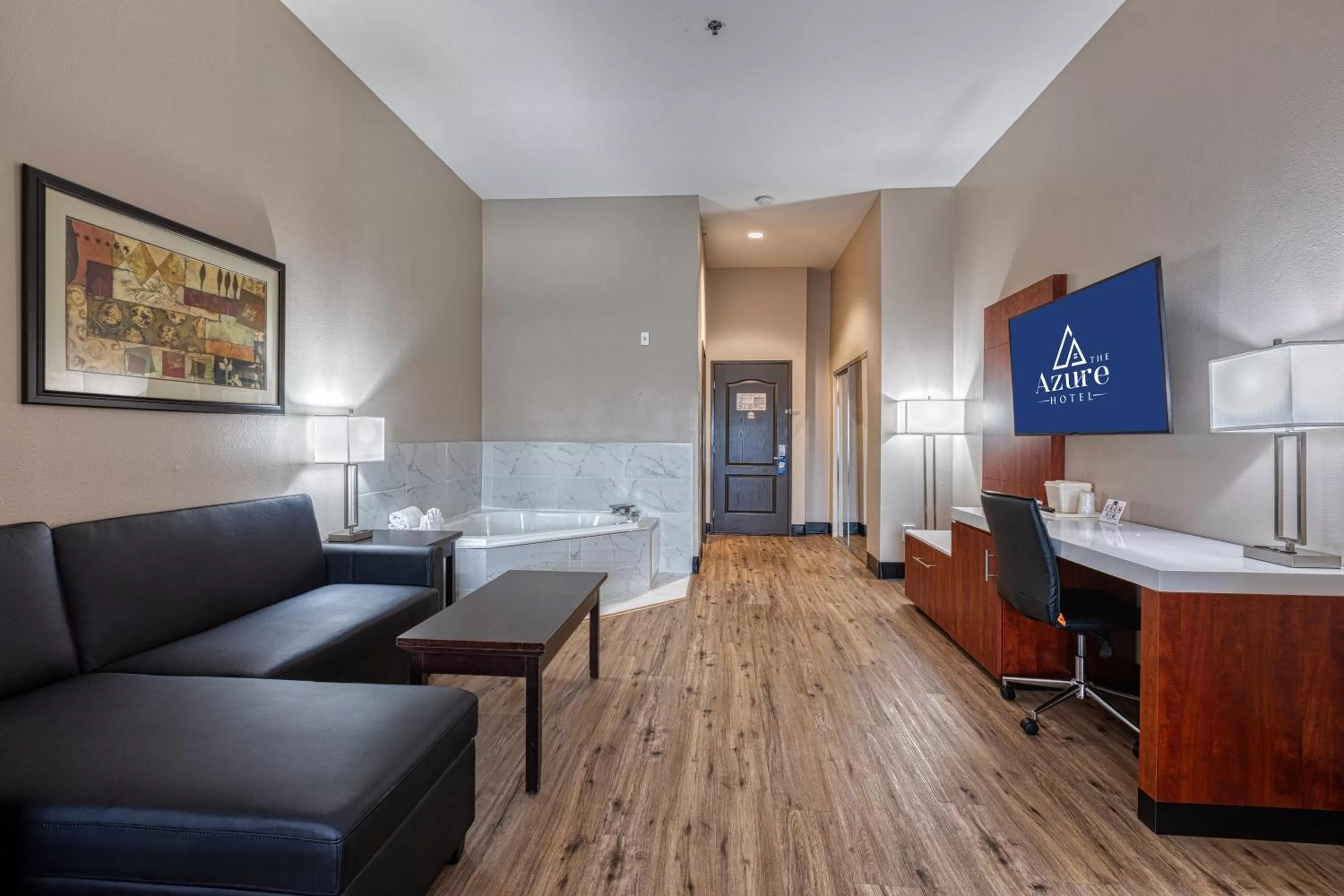 One King Bed - Non-Smoking - Presidential Spa Tub Suite in The Azure Hotel