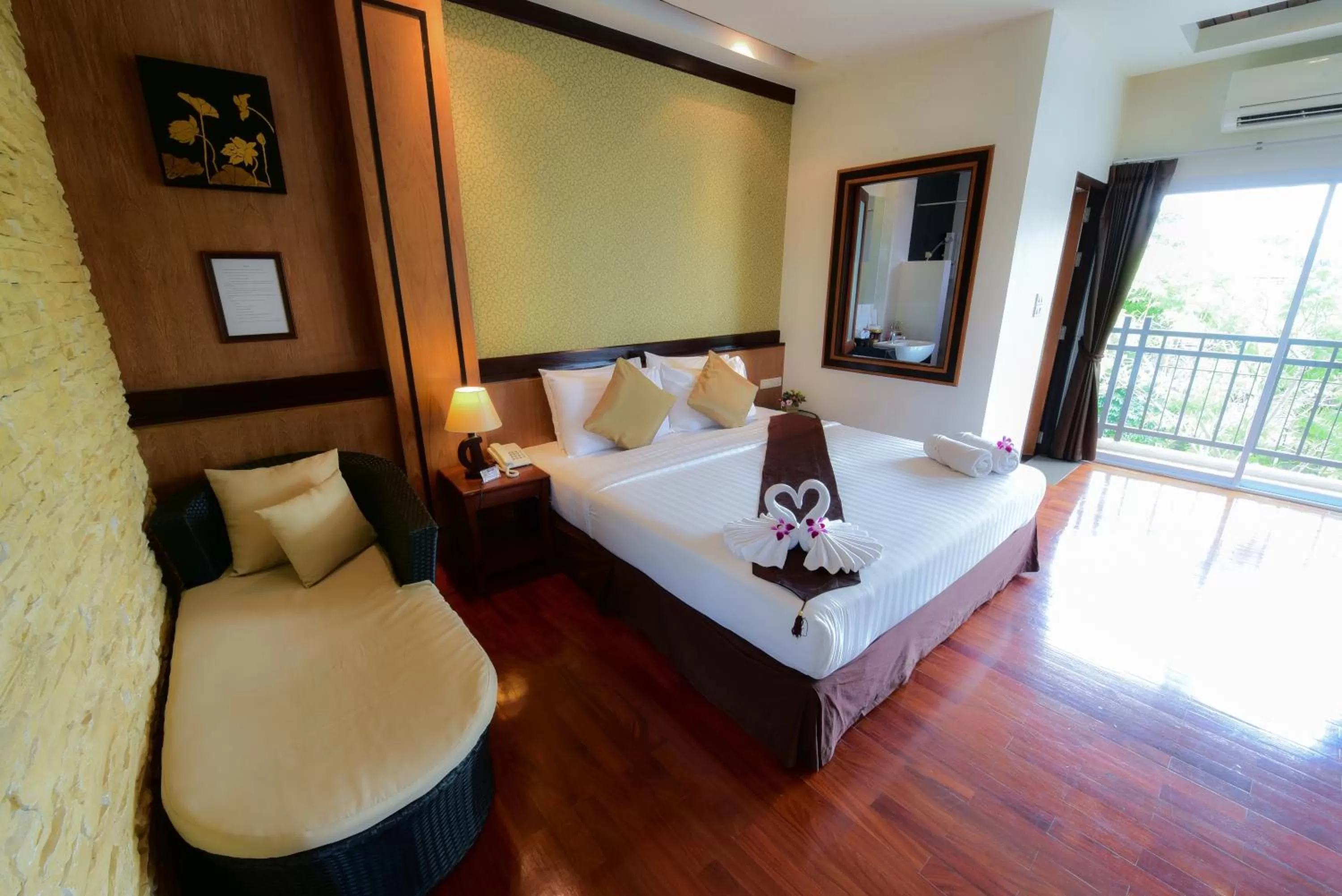 Premier Double Room in Rapeepan Ville Hotel