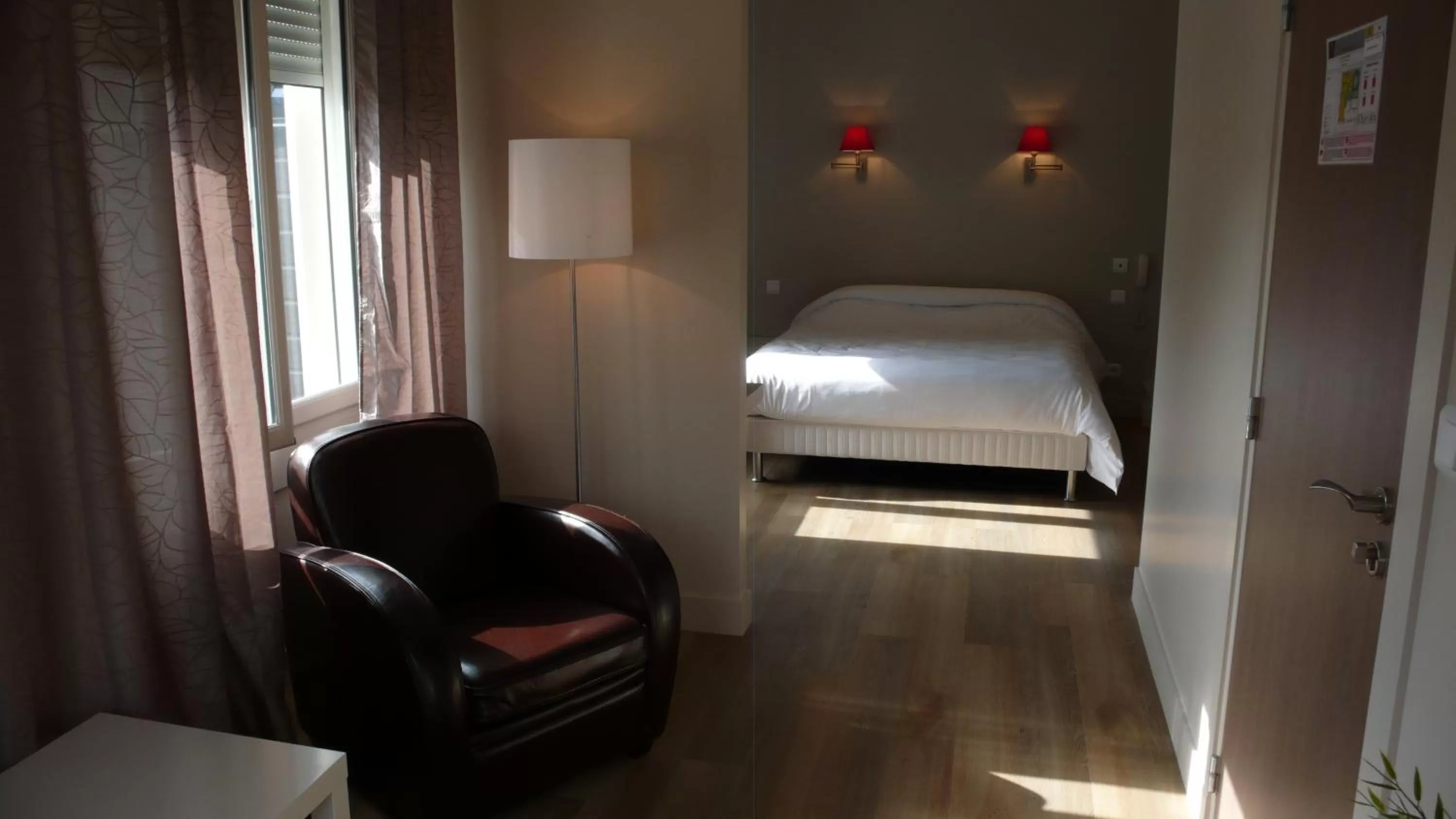 Deluxe Double Room with Balcony in Hôtel Cardinal