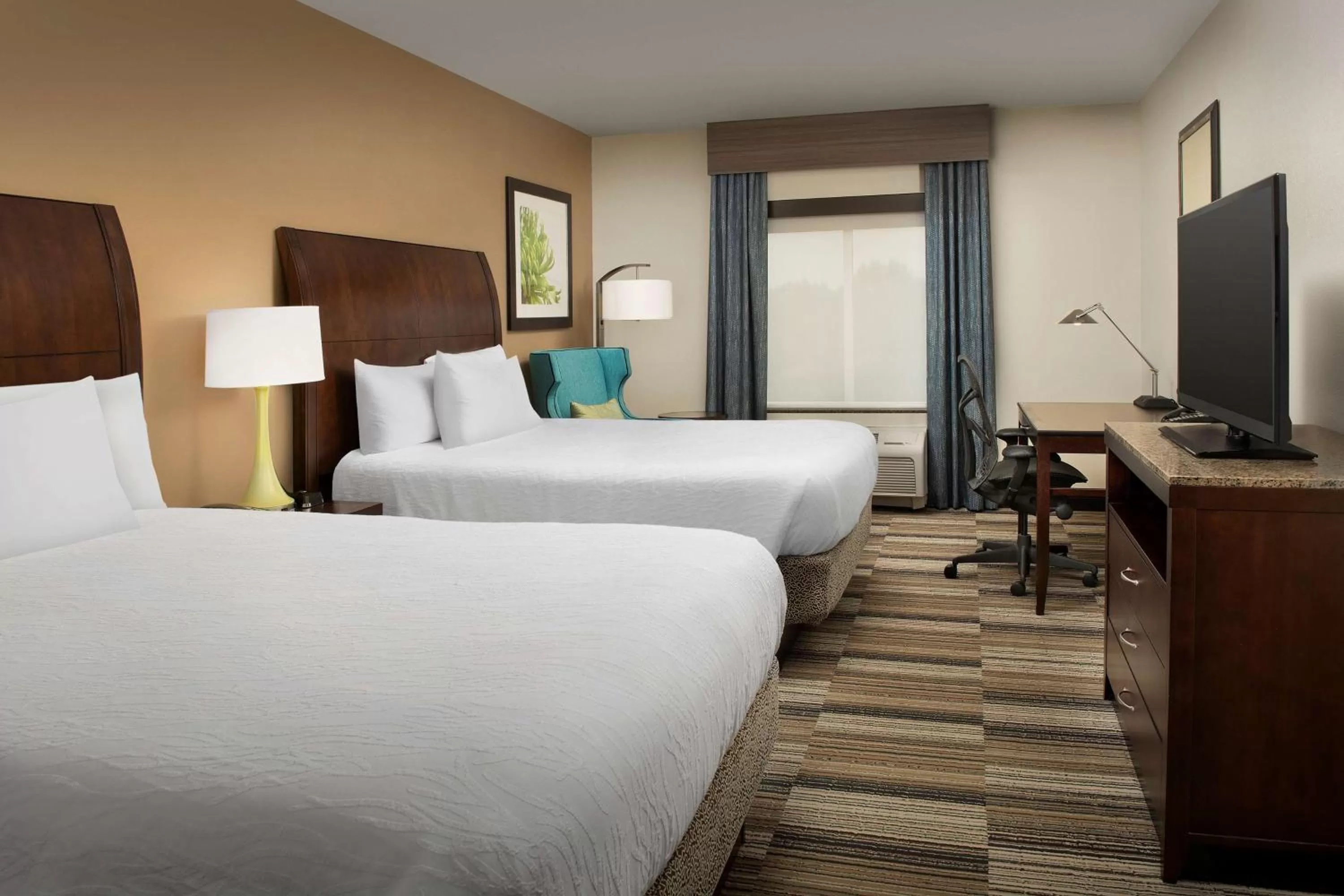 Queen Room with Two Queen Beds in Hilton Garden Inn Charlotte/Mooresville