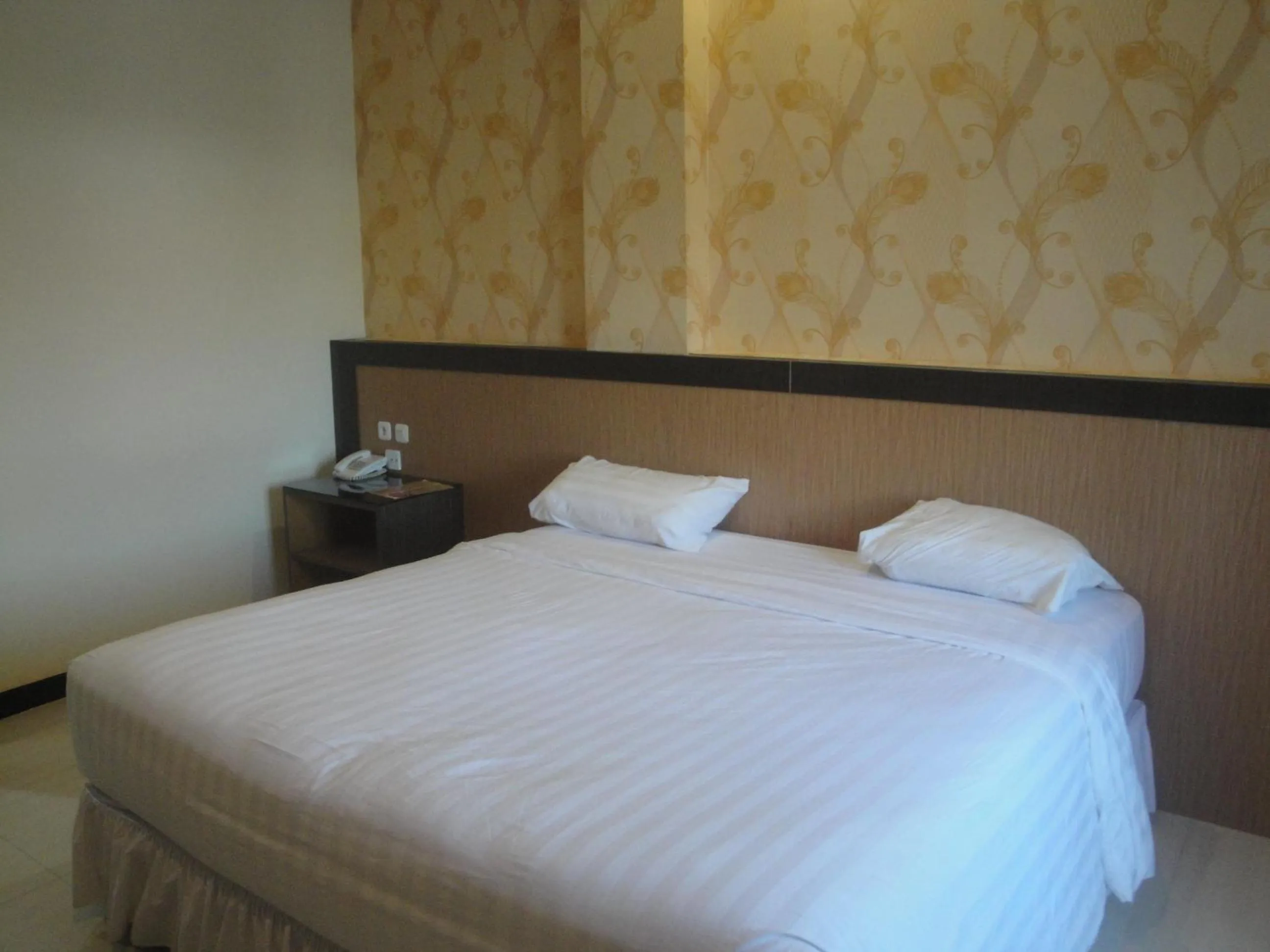Superior Double or Twin Room in Sylvia Hotel Maumere