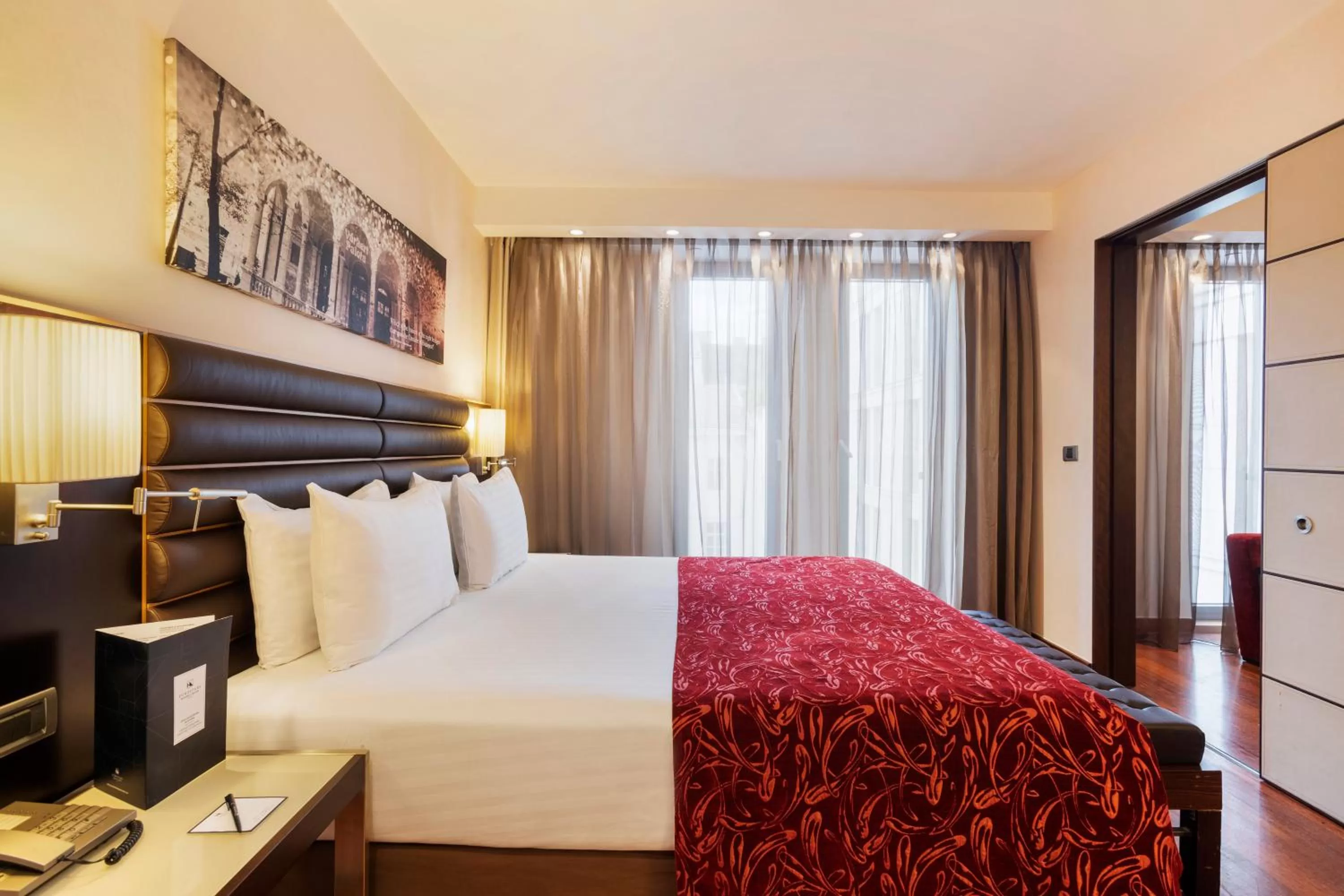 Junior Suite in Exe Budapest Center