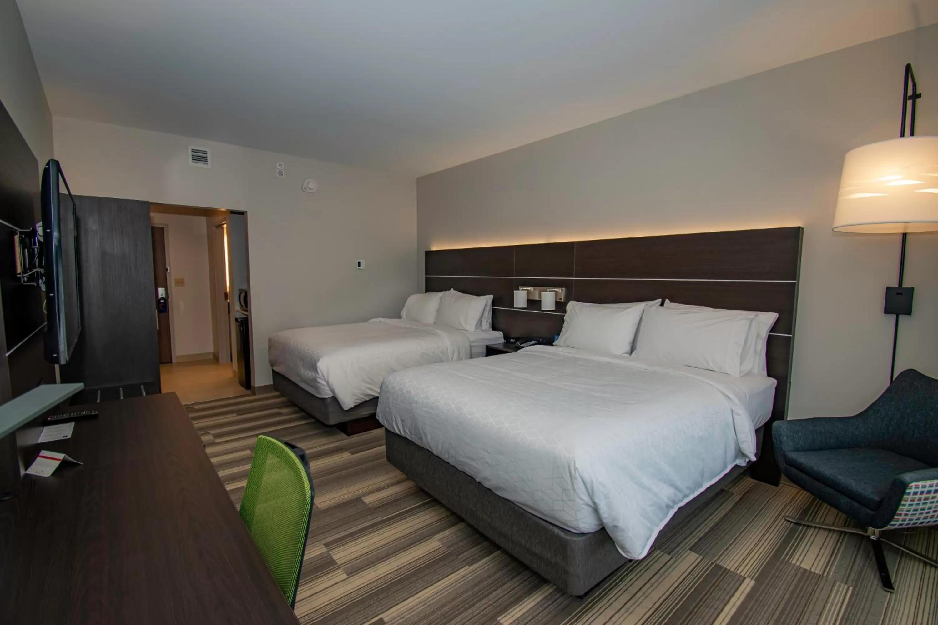Standard Room with Two Queen Beds in Holiday Inn Express & Suites Tonawanda - Buffalo Area by IHG