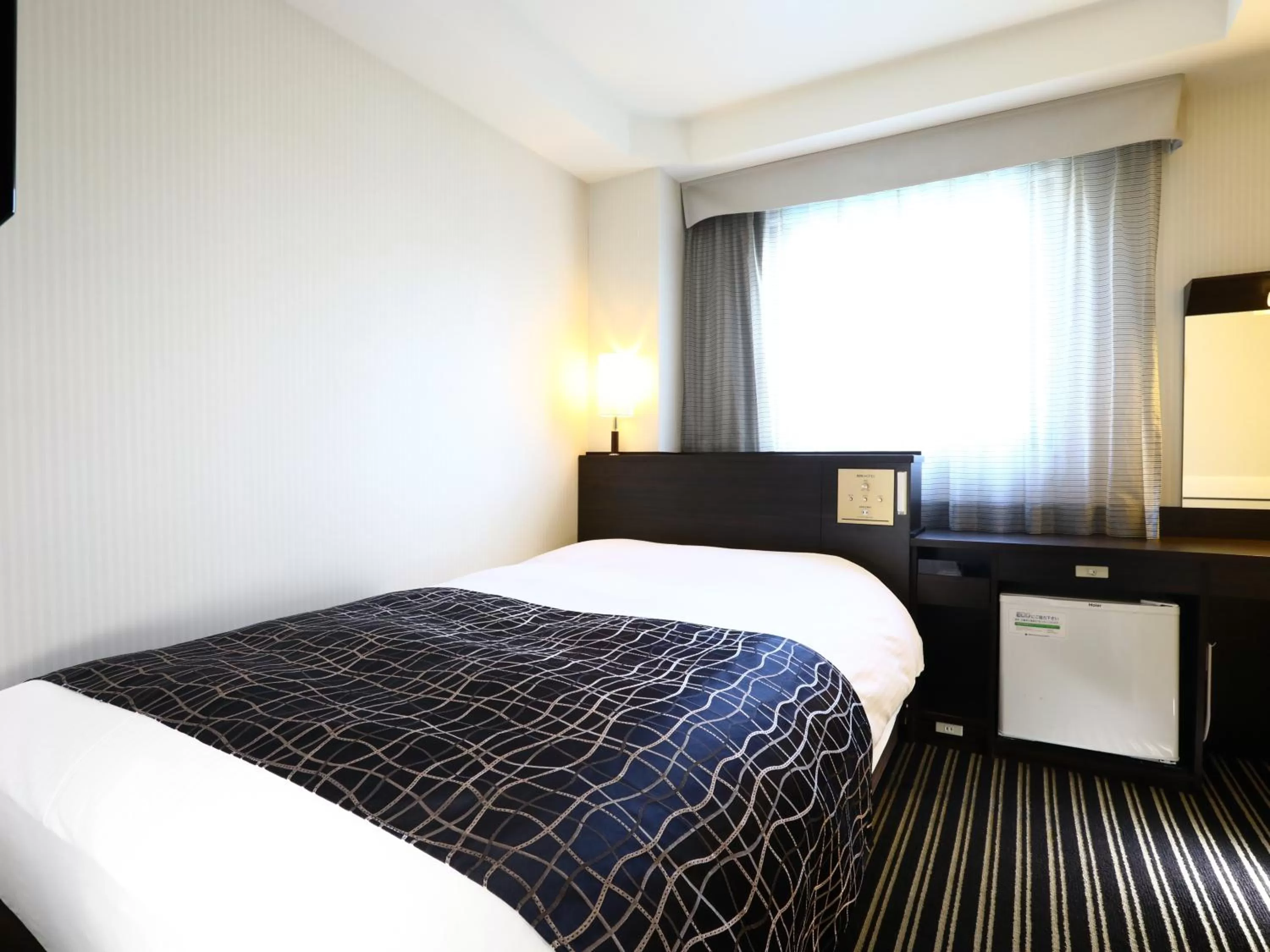 Double Room with Small Double Bed - Smoking in APA Hotel Ningyocho Ekikita