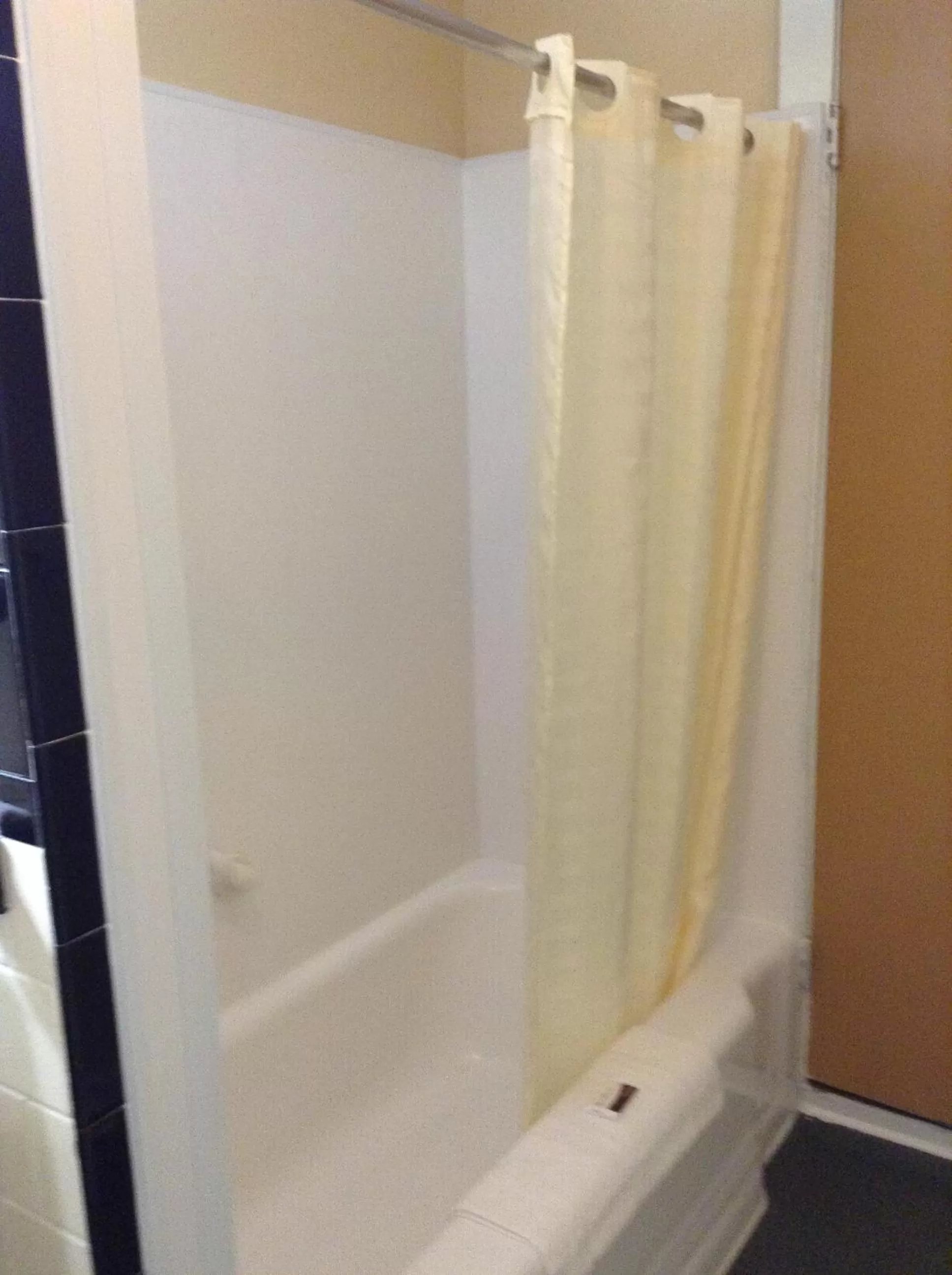 Queen Room with Two Queen Beds with Balcony in Briarcliff Motel