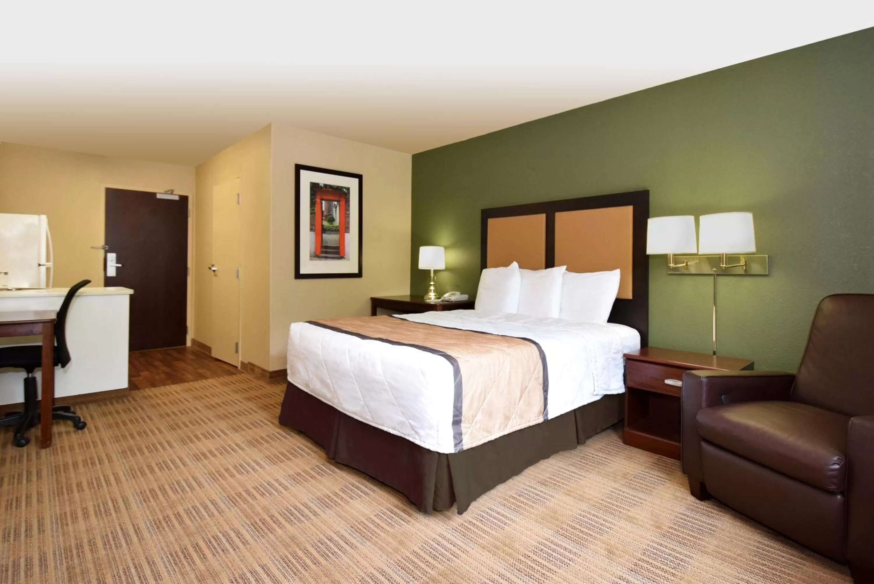 Queen Studio - Non-Smoking in Extended Stay America Select Suites - Chicago - Darien