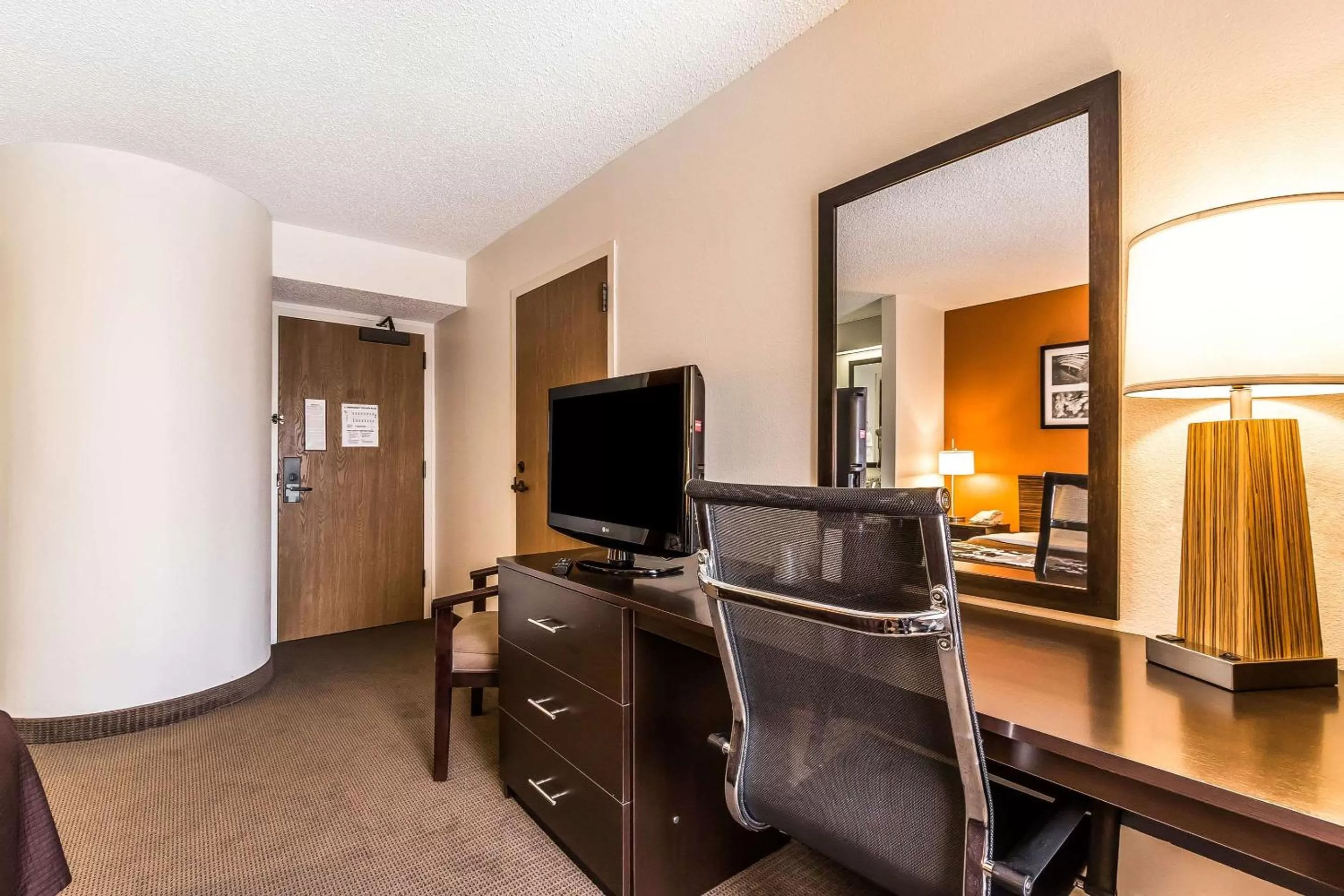 Queen Room - Non-Smoking in Sleep Inn Springfield South I60 near Medical District