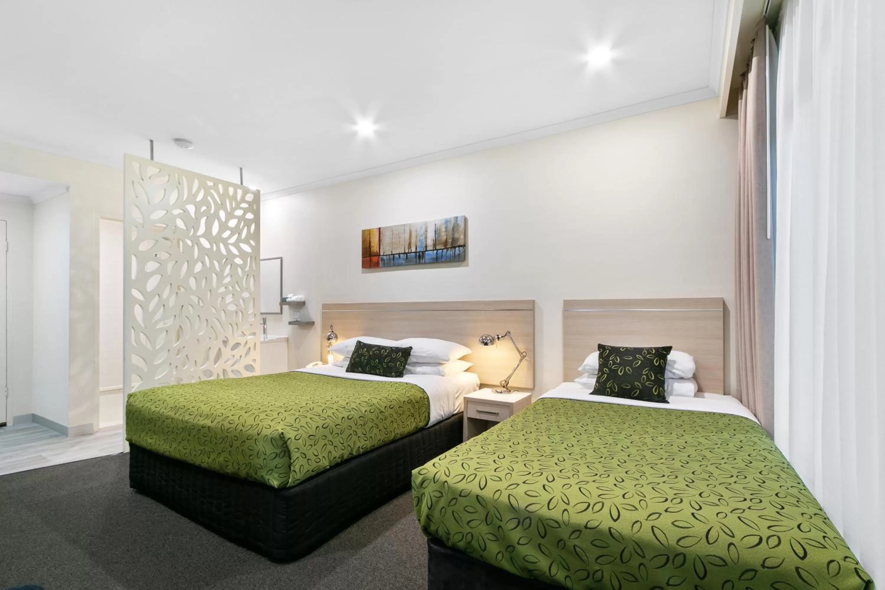 Deluxe Twin Room in The Aspen & Apartments