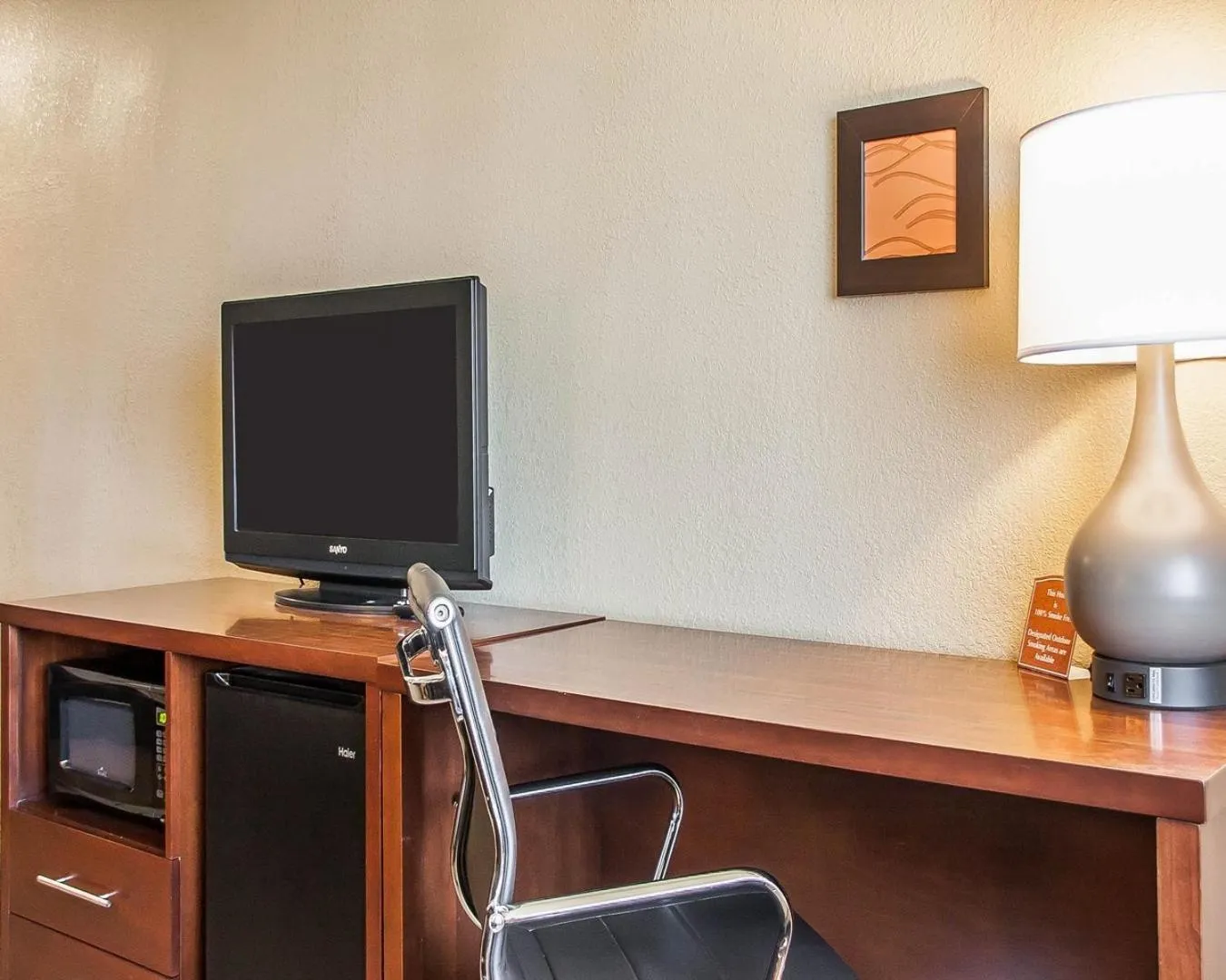 King Suite - Accessible/Non-Smoking in Comfort Inn
