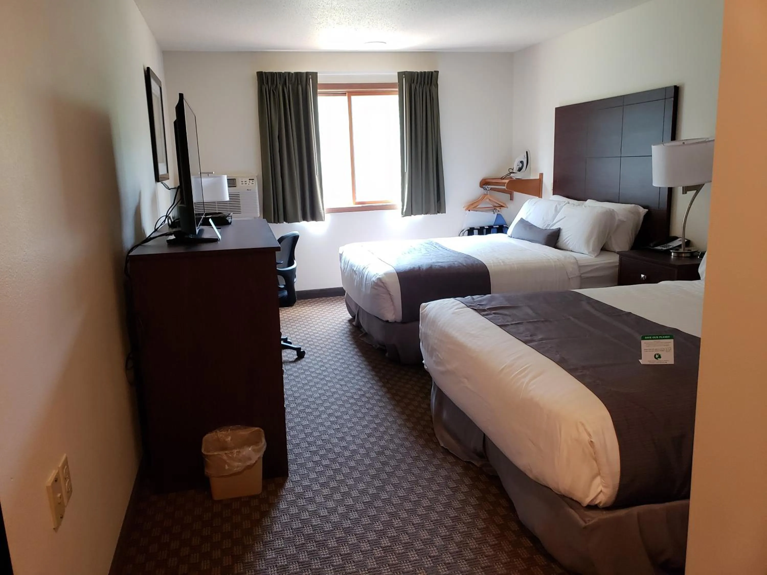 Quadruple Room in Cobblestone Inn & Suites - Merrill