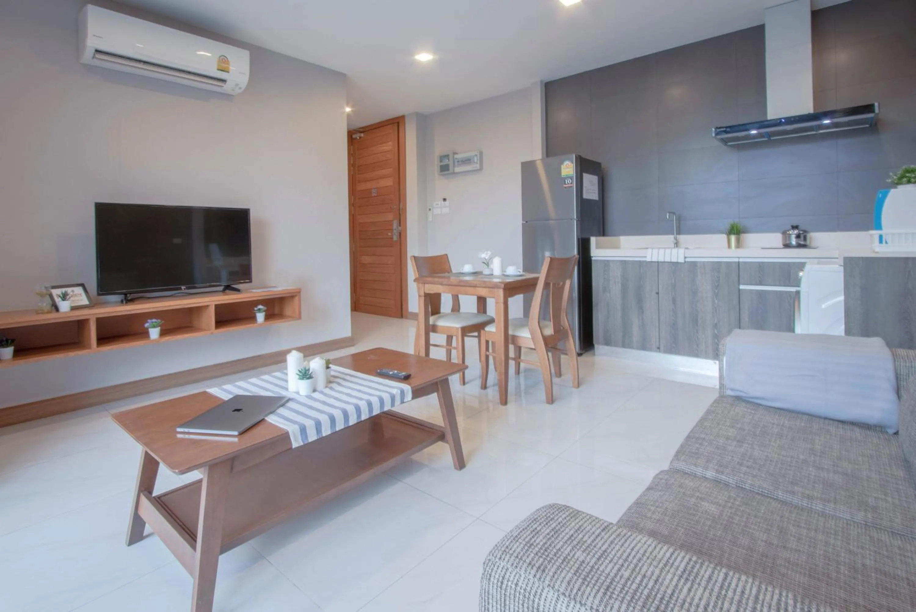 Grand Deluxe King Suite in Kepler Residence Bangkok