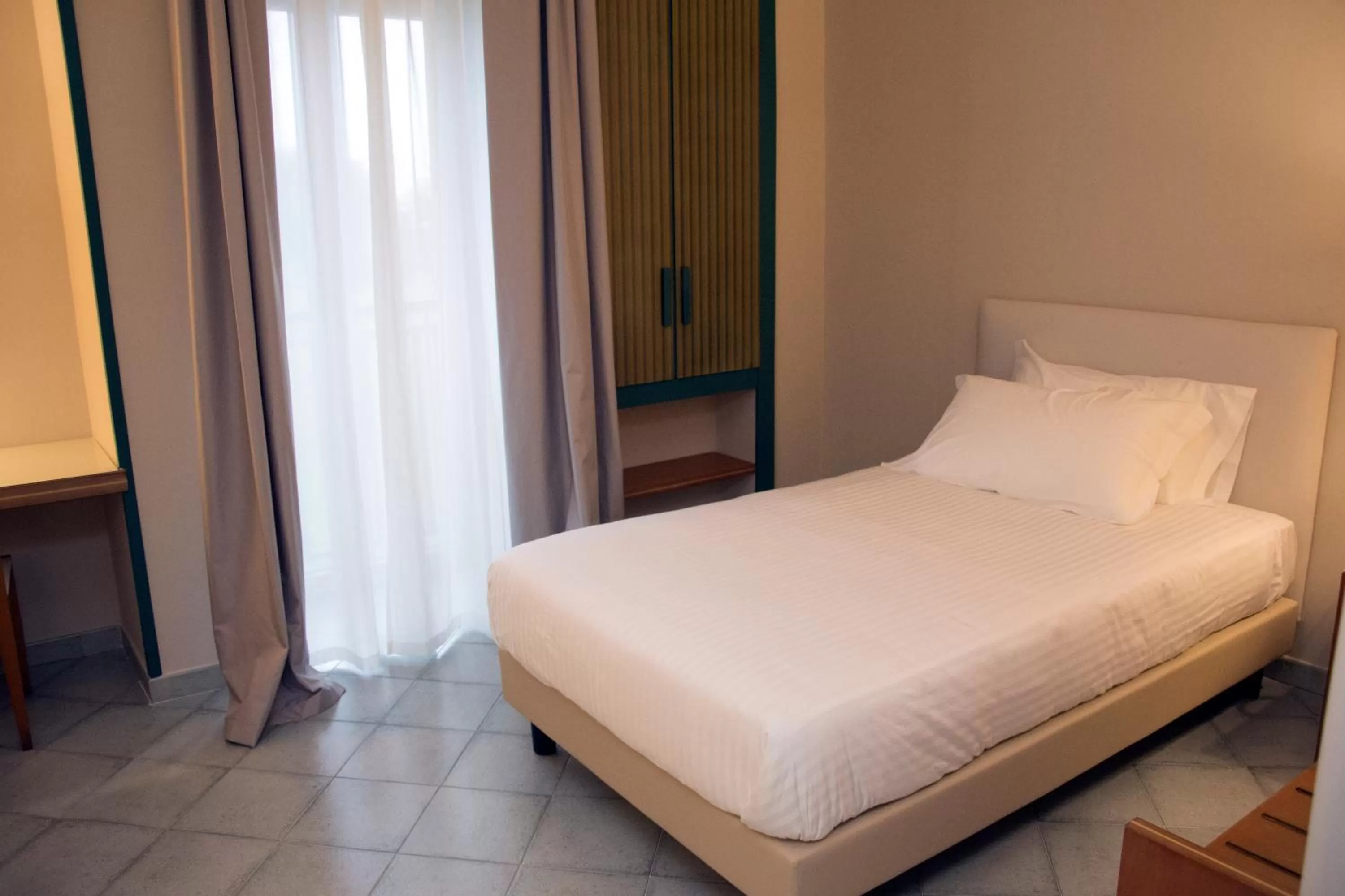 Single Room in Hotel Commercio