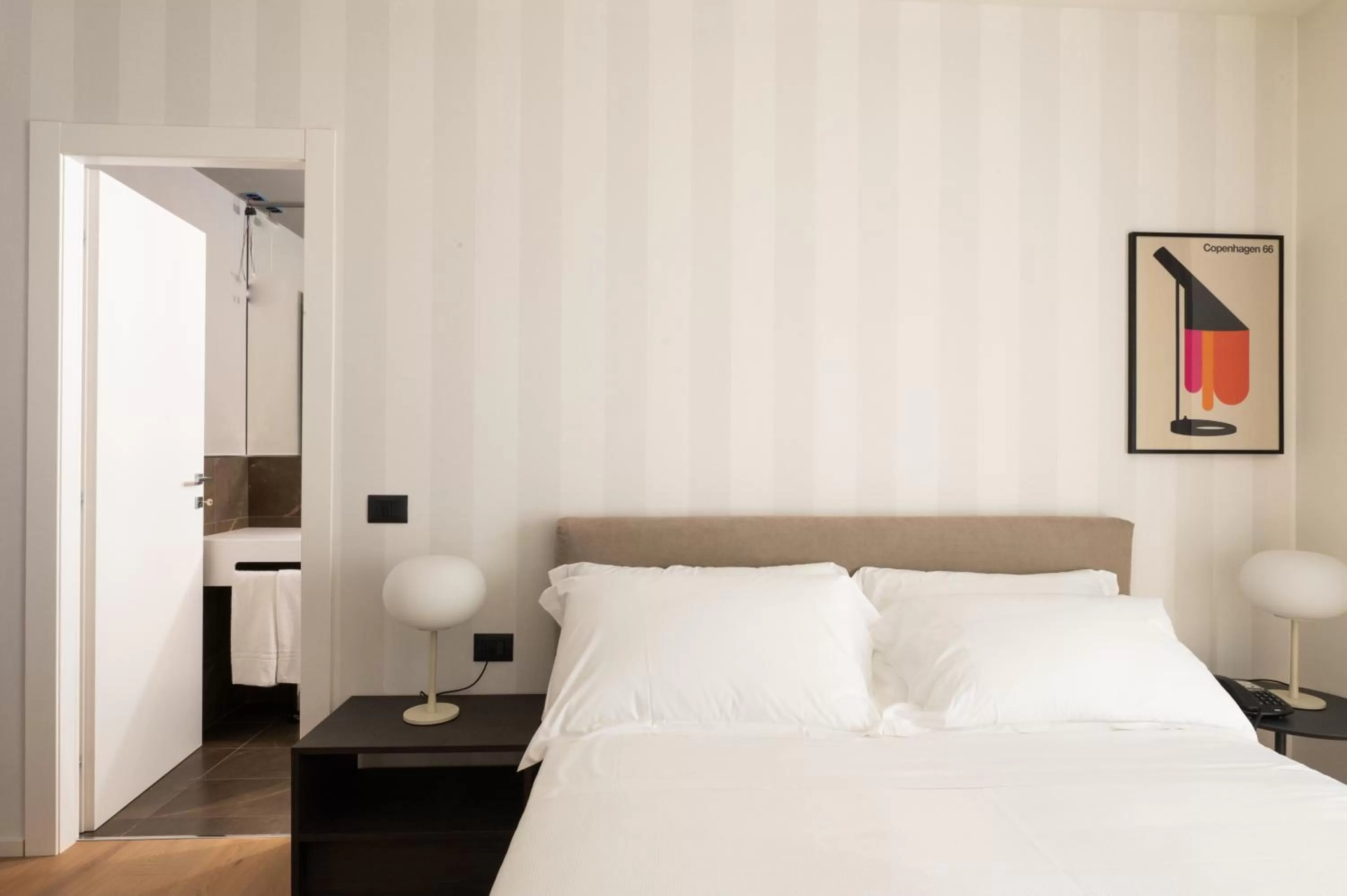 Double or Twin Room with City View in Hotel Punta Tipa